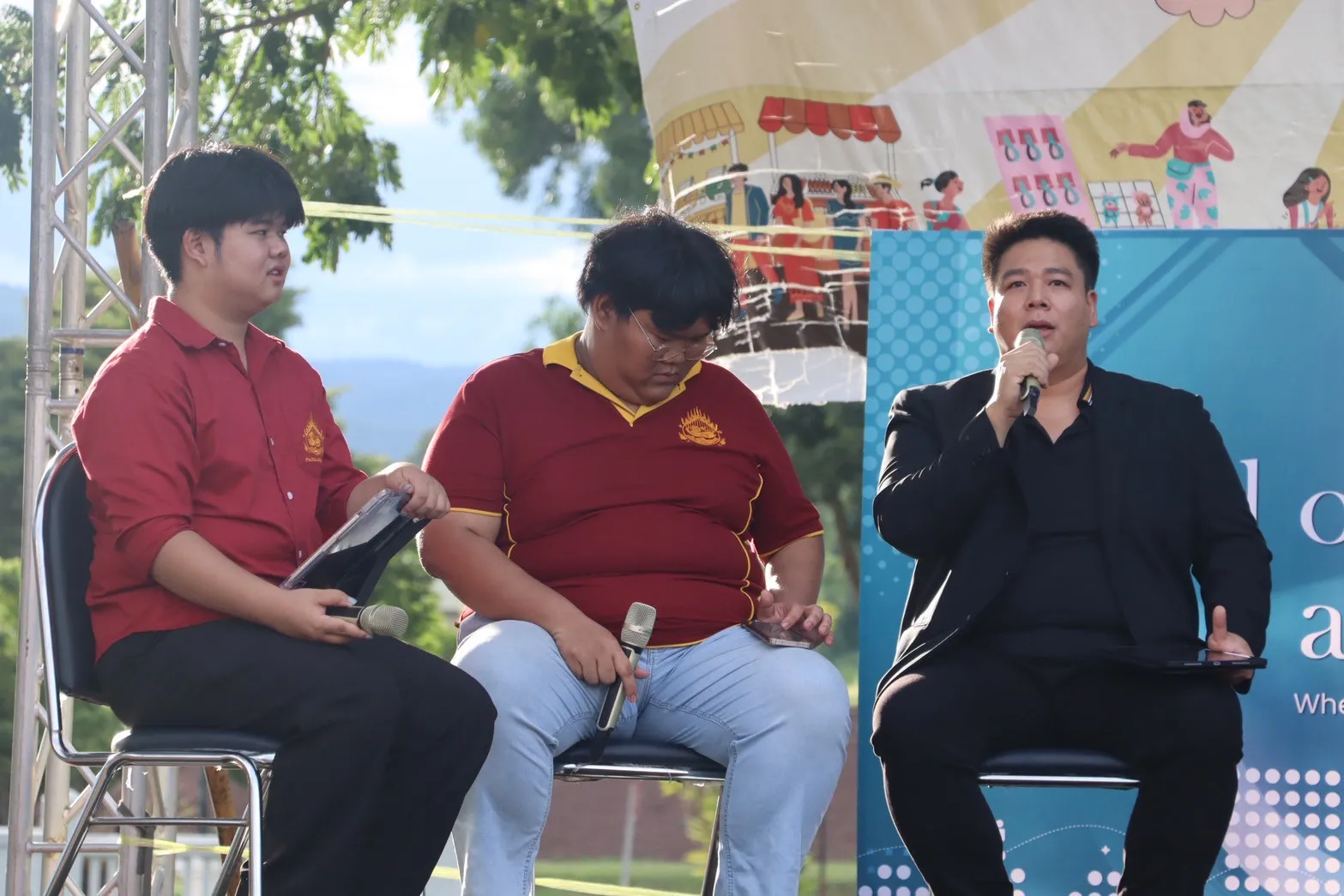 นิสิตรัฐศาสตร์ ม.พะเยา ขับเคลื่อนนวัตกรรมท้องถิ่นผ่านเวที Next-Gen Phayao