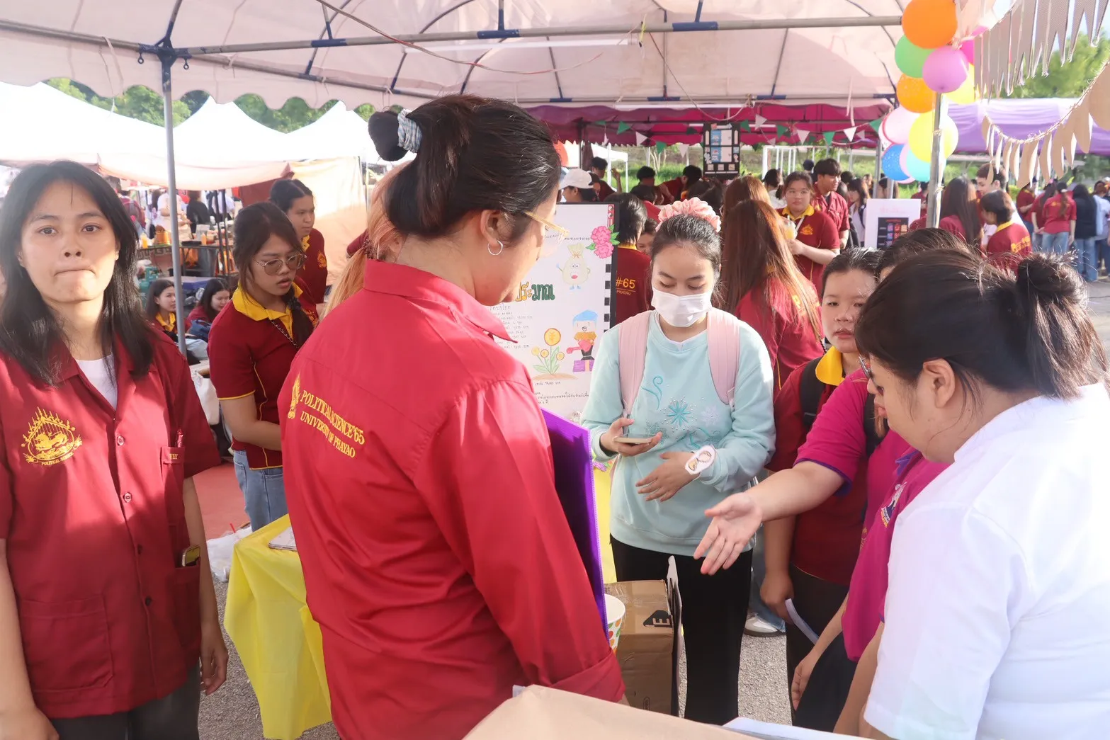 นิสิตรัฐศาสตร์ ม.พะเยา ขับเคลื่อนนวัตกรรมท้องถิ่นผ่านเวที Next-Gen Phayao