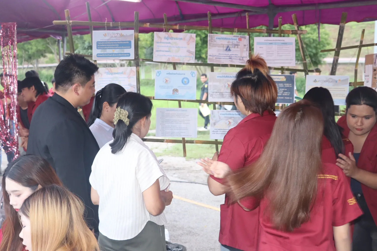 นิสิตรัฐศาสตร์ ม.พะเยา ขับเคลื่อนนวัตกรรมท้องถิ่นผ่านเวที Next-Gen Phayao