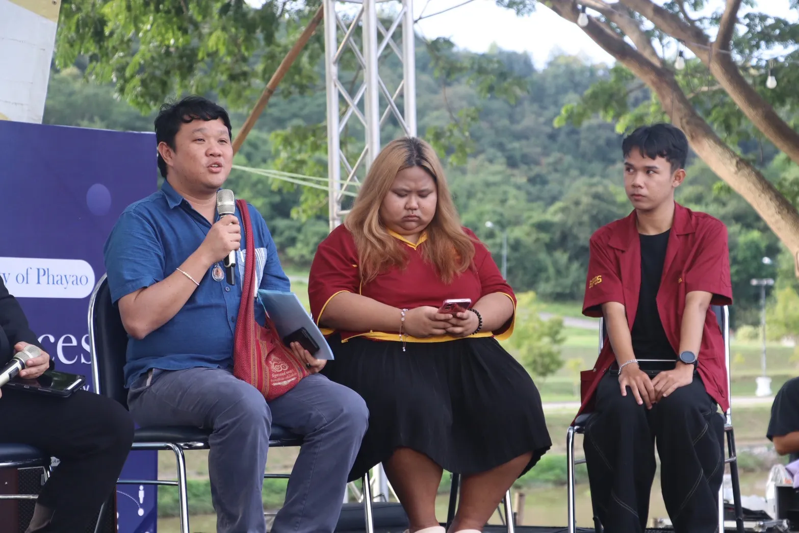 นิสิตรัฐศาสตร์ ม.พะเยา ขับเคลื่อนนวัตกรรมท้องถิ่นผ่านเวที Next-Gen Phayao