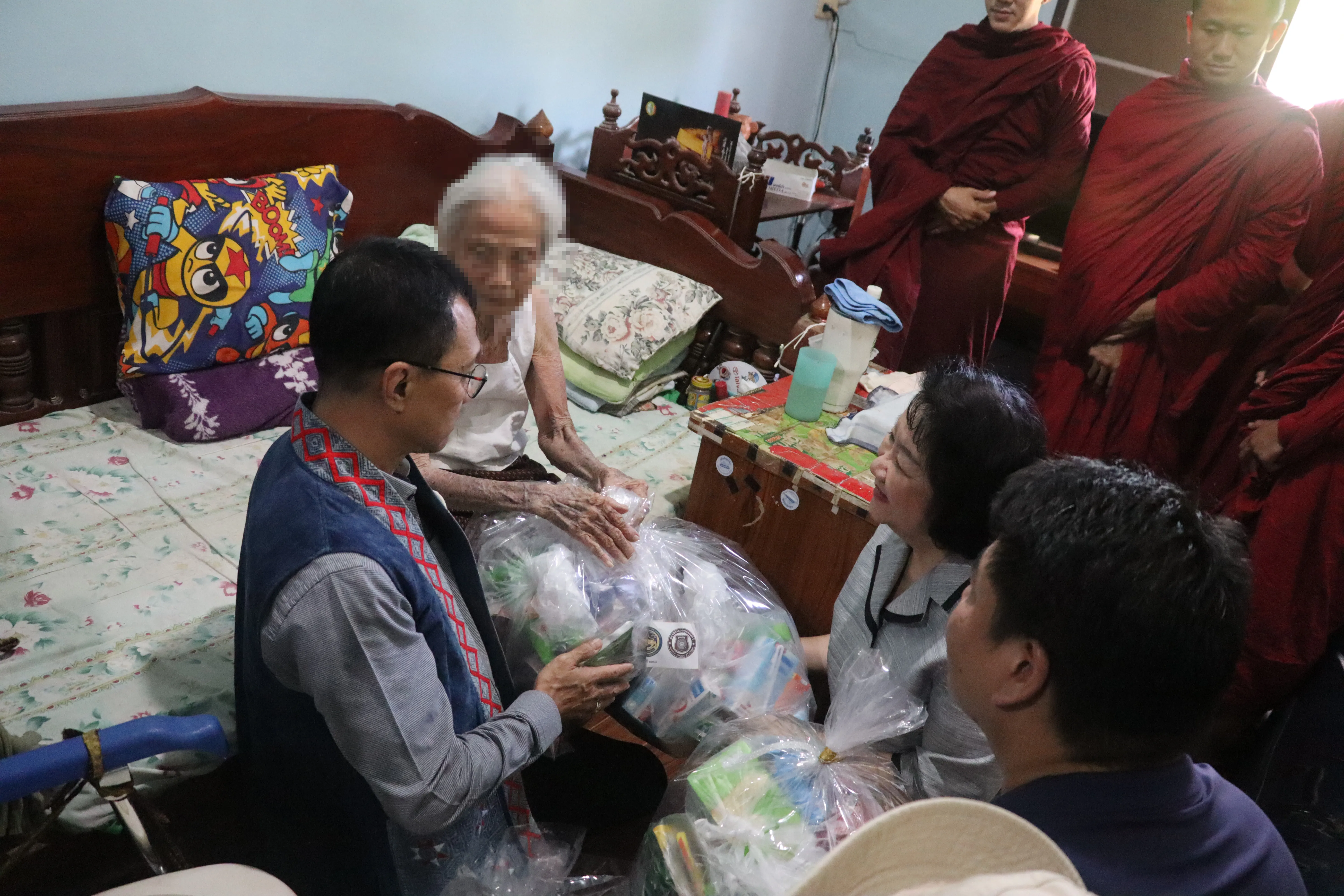 คณะรัฐศาสตร์และสังคมศาสตร์ ม.พะเยา ร่วมสืบสาน "ประเพณีตานต้อด" ประจำปี 2568 พร้อมส่งมอบความช่วยเหลือแก่ชุมชน