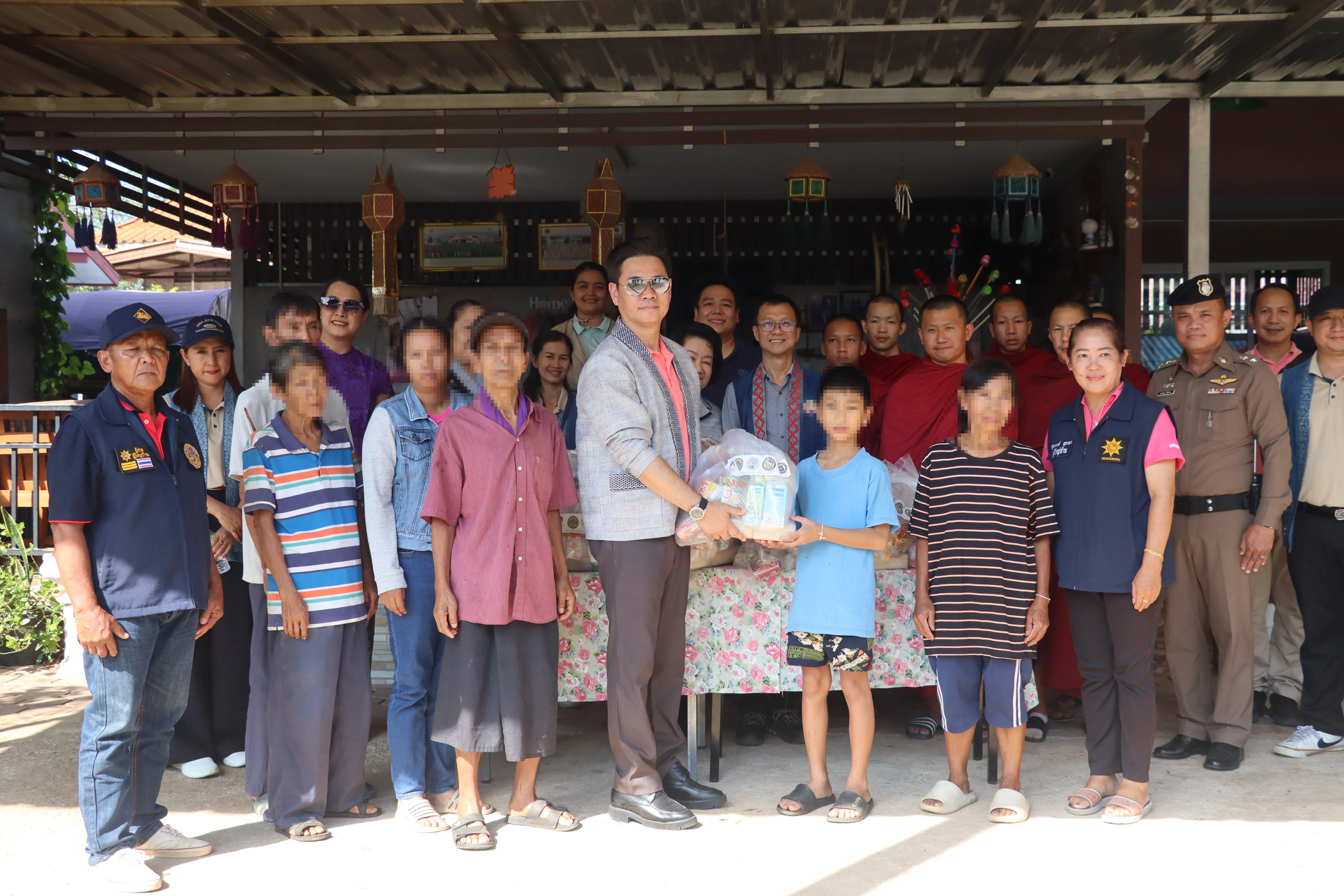 คณะรัฐศาสตร์และสังคมศาสตร์ ม.พะเยา ร่วมสืบสาน "ประเพณีตานต้อด" ประจำปี 2568 พร้อมส่งมอบความช่วยเหลือแก่ชุมชน