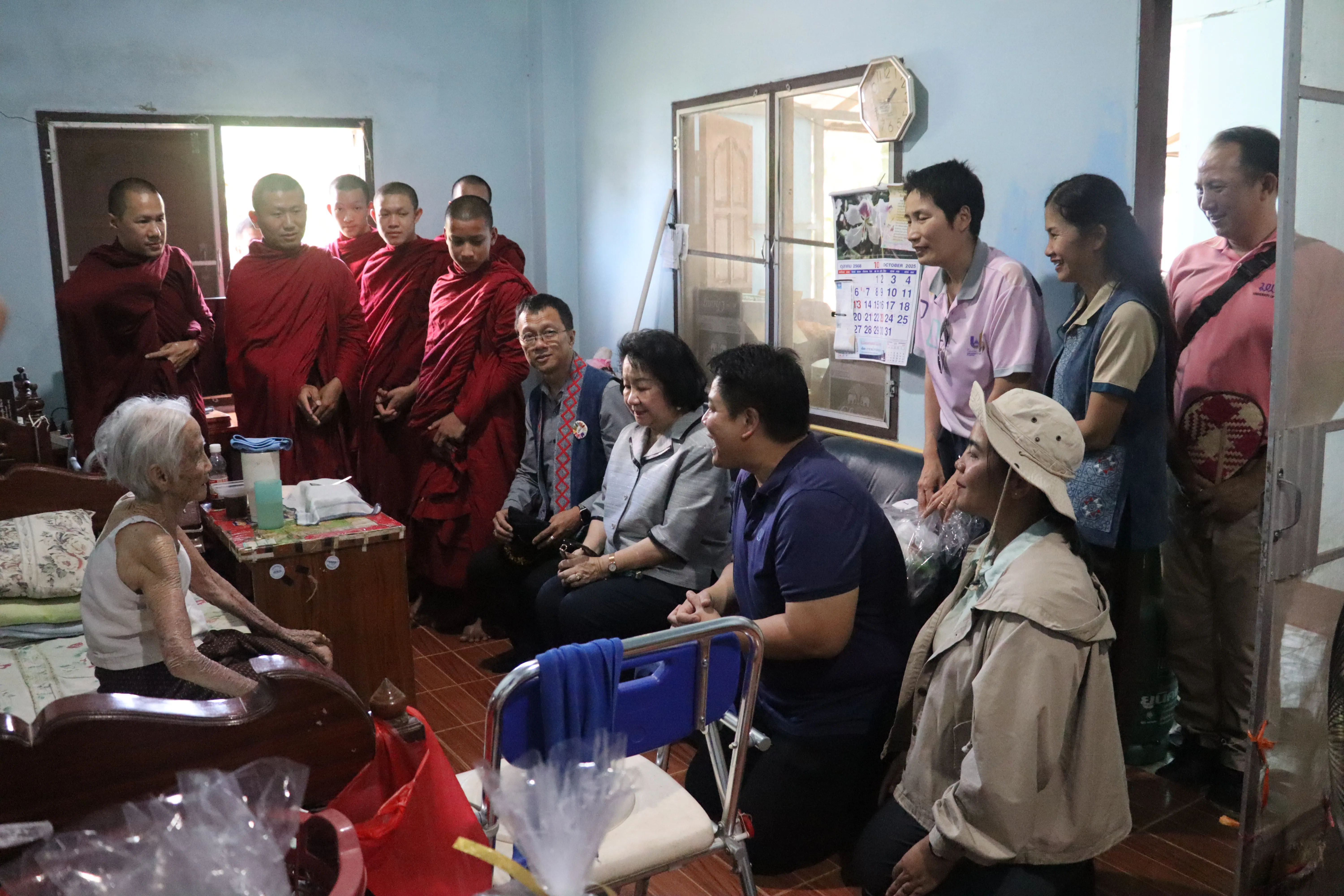 คณะรัฐศาสตร์และสังคมศาสตร์ ม.พะเยา ร่วมสืบสาน "ประเพณีตานต้อด" ประจำปี 2568 พร้อมส่งมอบความช่วยเหลือแก่ชุมชน