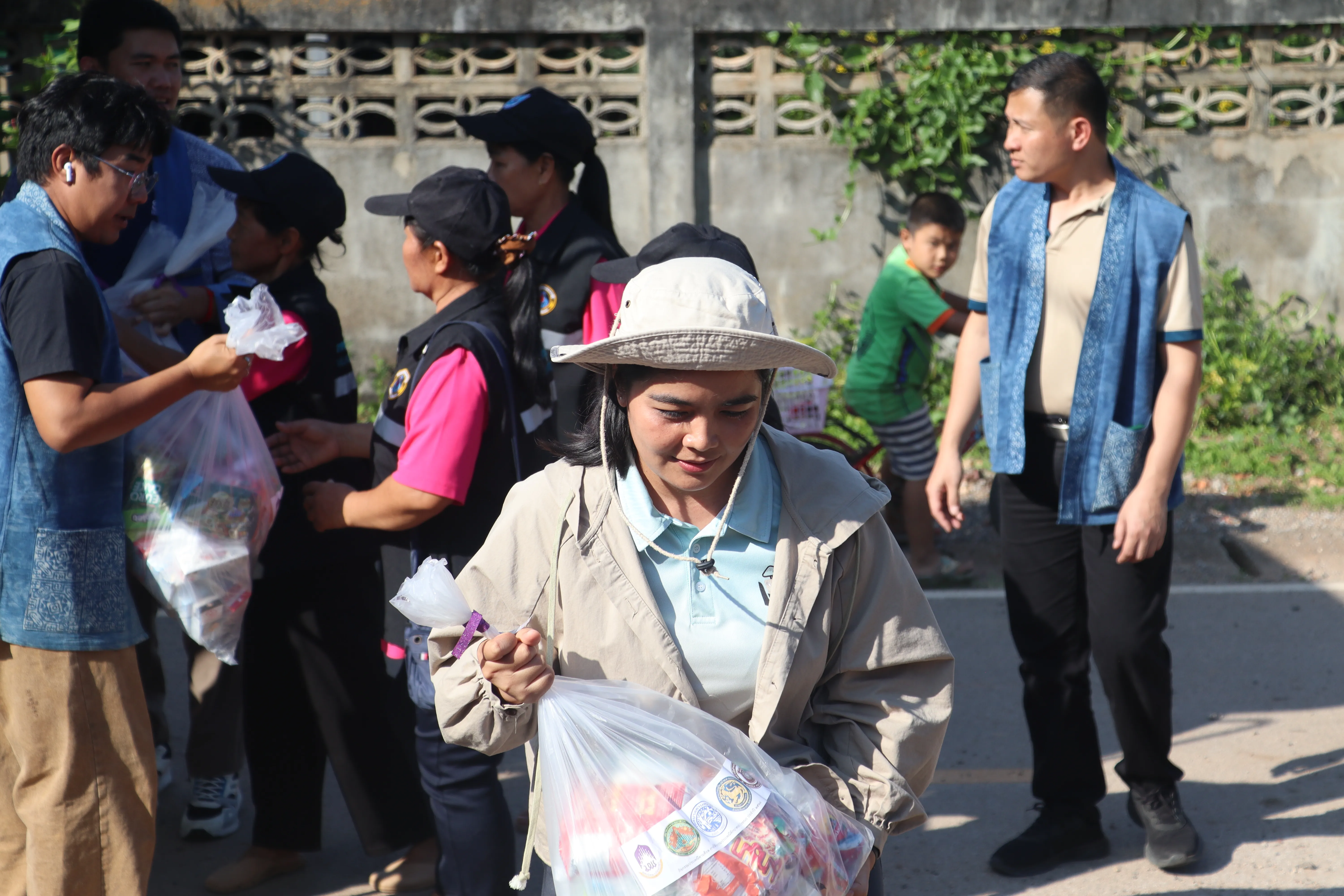 คณะรัฐศาสตร์และสังคมศาสตร์ ม.พะเยา ร่วมสืบสาน "ประเพณีตานต้อด" ประจำปี 2568 พร้อมส่งมอบความช่วยเหลือแก่ชุมชน