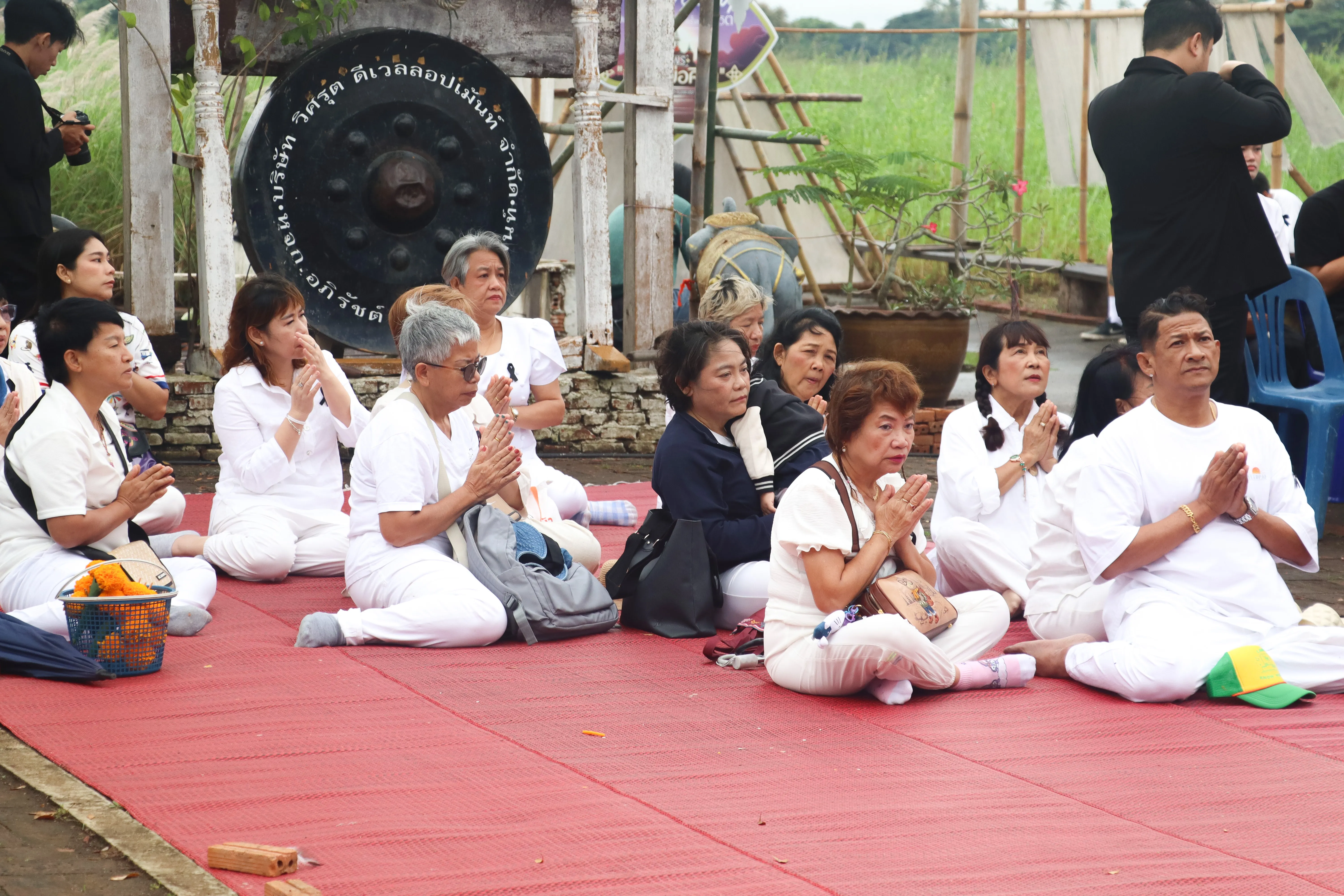 คณะรัฐศาสตร์และสังคมศาสตร์ มหาวิทยาลัยพะเยา ร่วมกิจกรรม “โมเมนต์แห่งความทรงจำ 15 ค่ำ เดือน 12” สืบสานประเพณีล้านนาและถวายเป็นพระราชกุศล