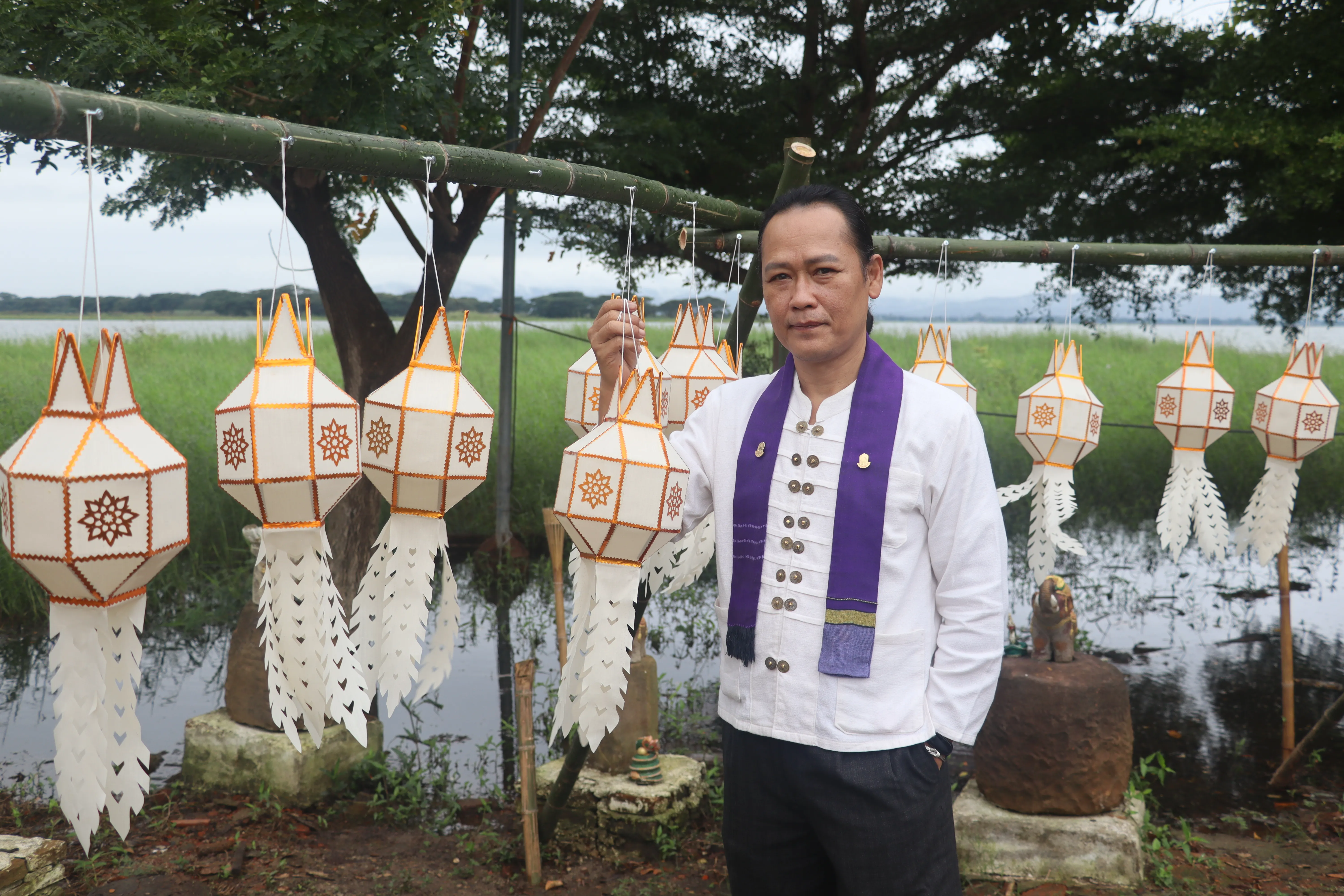 คณะรัฐศาสตร์และสังคมศาสตร์ มหาวิทยาลัยพะเยา ร่วมกิจกรรม “โมเมนต์แห่งความทรงจำ 15 ค่ำ เดือน 12” สืบสานประเพณีล้านนาและถวายเป็นพระราชกุศล