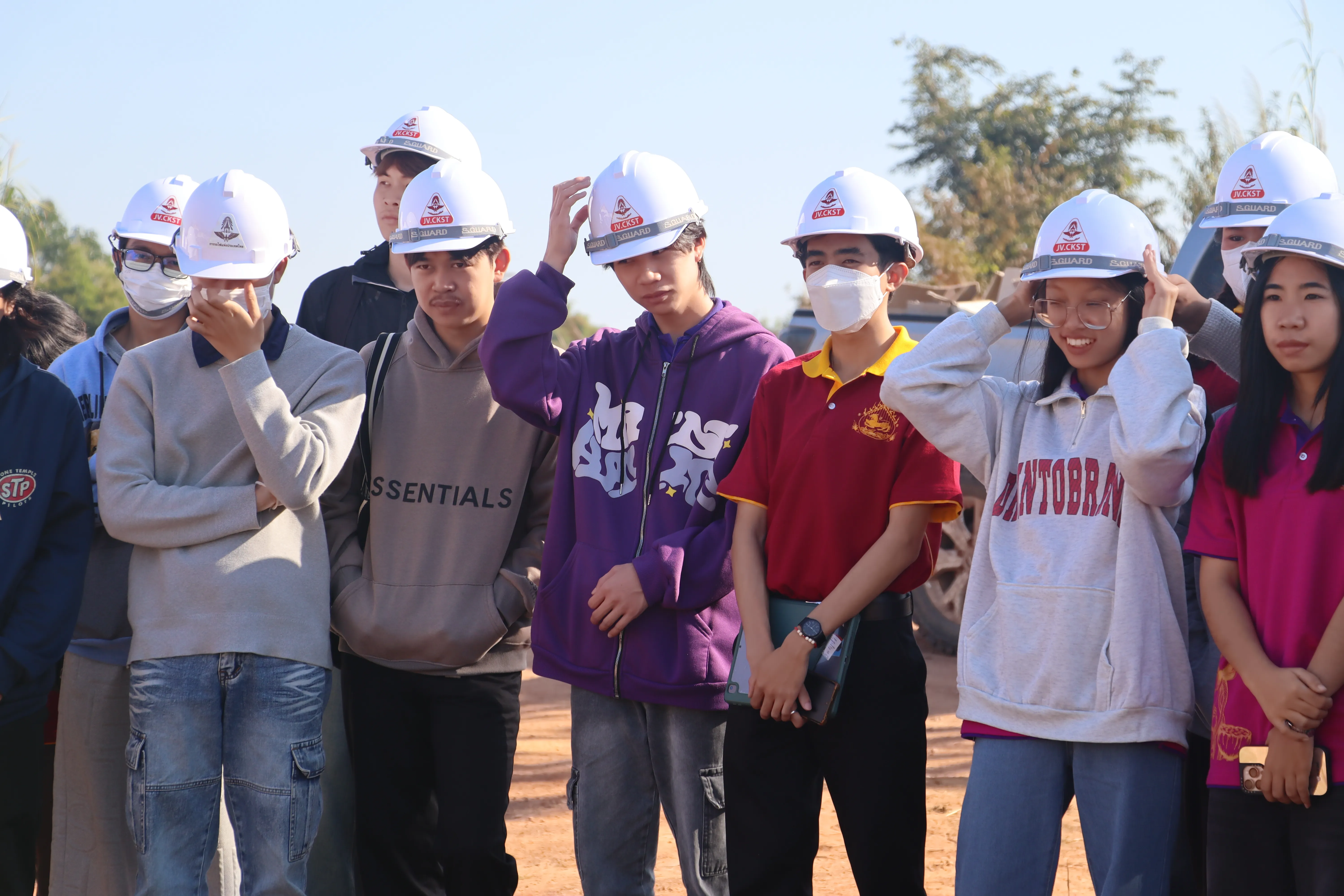 นิสิตรัฐศาสตร์ คณะรัฐศาสตร์และสังคมศาสตร์ มพ. กว่า 148 คน สัมผัสจริงนโยบายรถไฟสายเหนือ เชื่อมภาคเรียนสู่ภาคสนาม