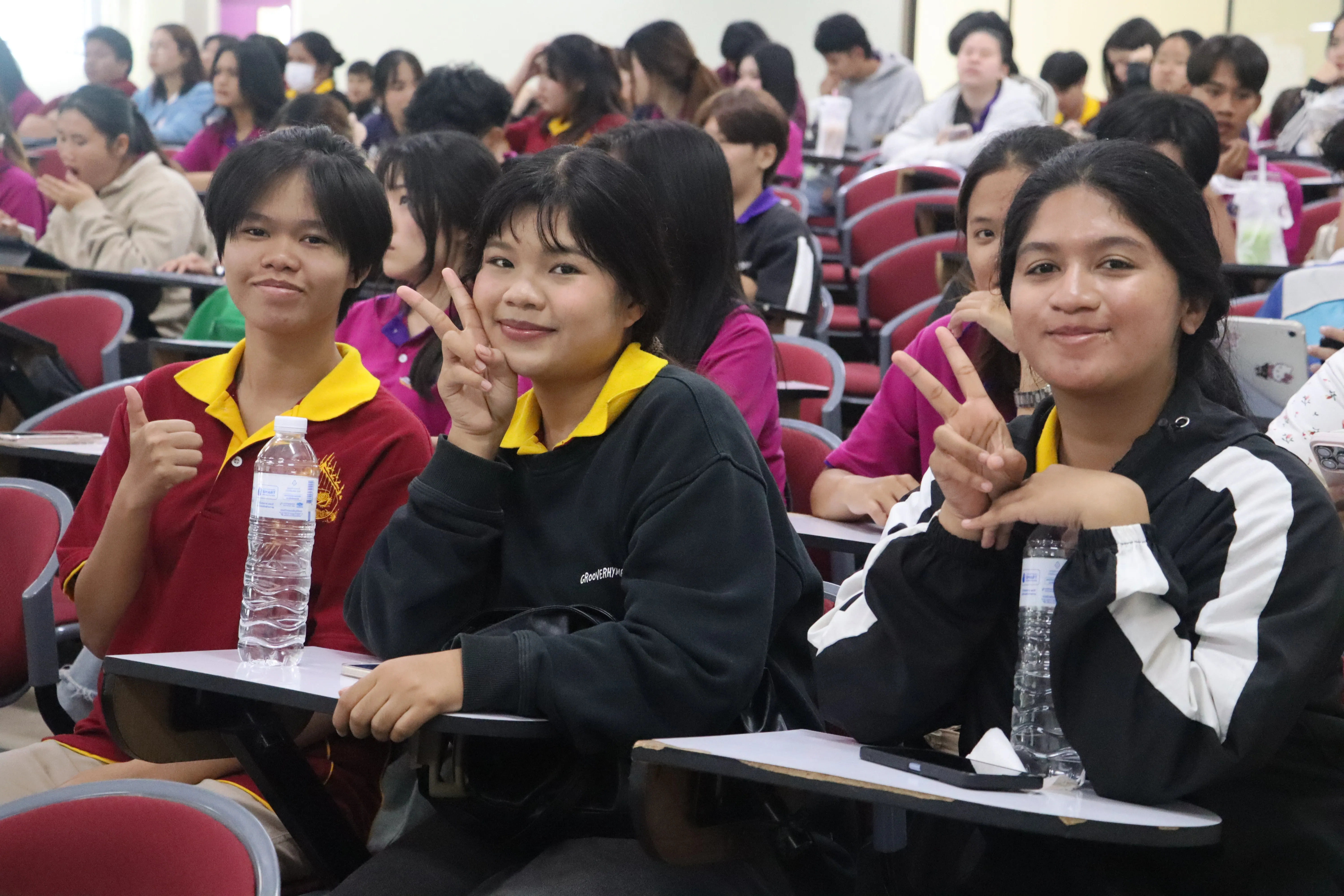 นิสิตรัฐศาสตร์ คณะรัฐศาสตร์และสังคมศาสตร์ มพ. กว่า 148 คน สัมผัสจริงนโยบายรถไฟสายเหนือ เชื่อมภาคเรียนสู่ภาคสนาม