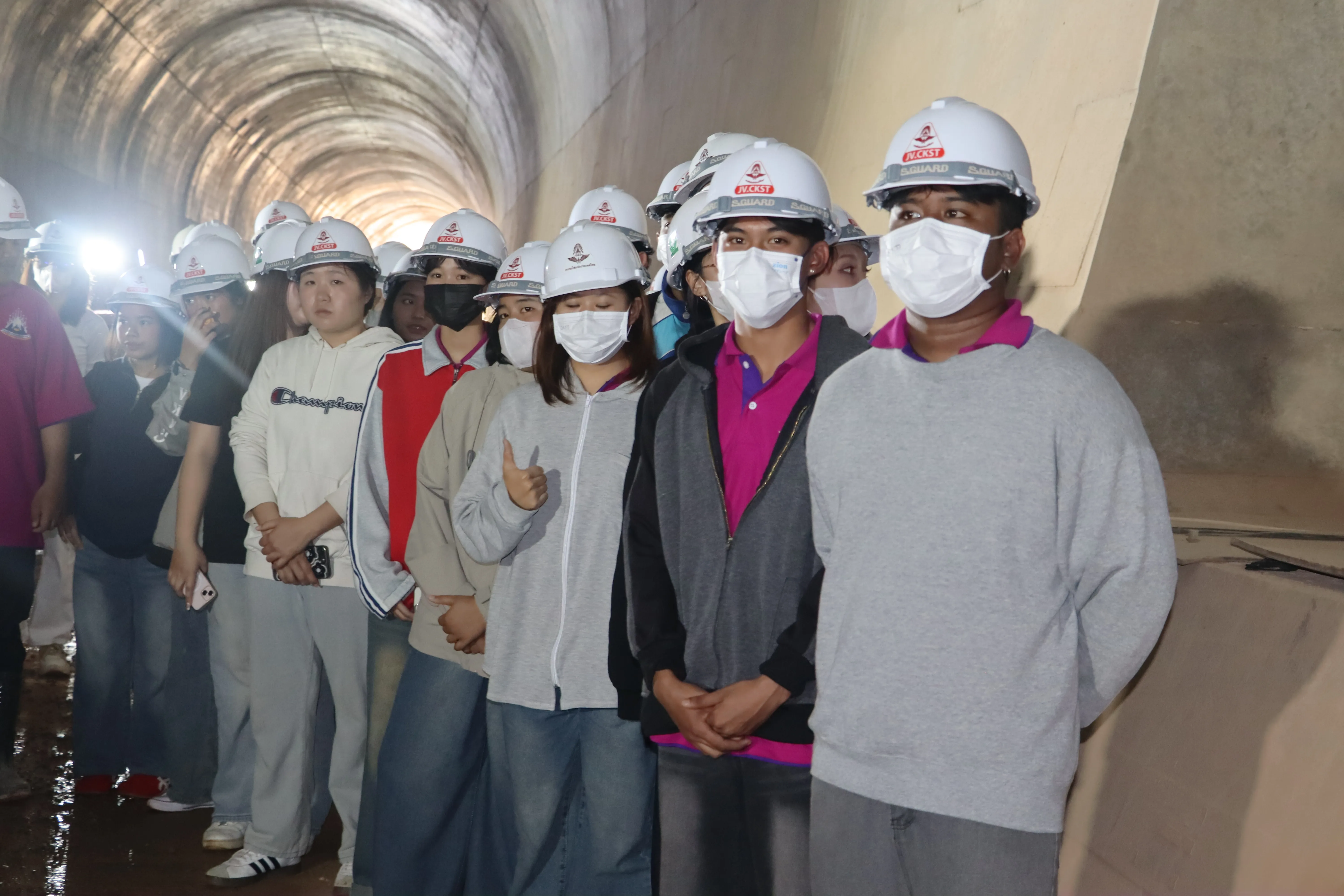 นิสิตรัฐศาสตร์ คณะรัฐศาสตร์และสังคมศาสตร์ มพ. กว่า 148 คน สัมผัสจริงนโยบายรถไฟสายเหนือ เชื่อมภาคเรียนสู่ภาคสนาม