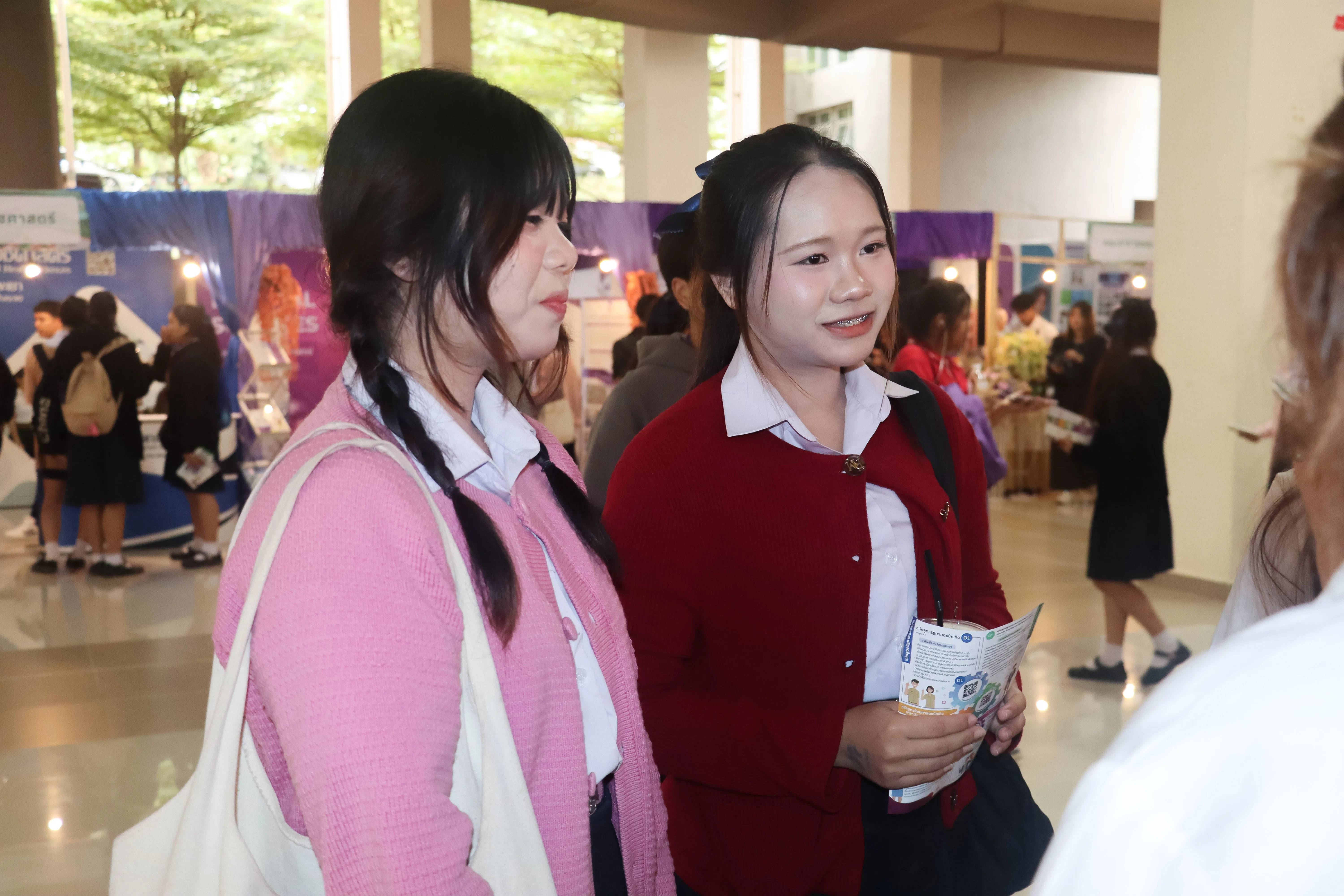 คึกคัก! คณะรัฐศาสตร์และสังคมศาสตร์ ม.พะเยา แนะแนวการศึกษา 4 หลักสูตรฮิต ในงาน Open House 2026 มหาวิทยาลัยพะเยา