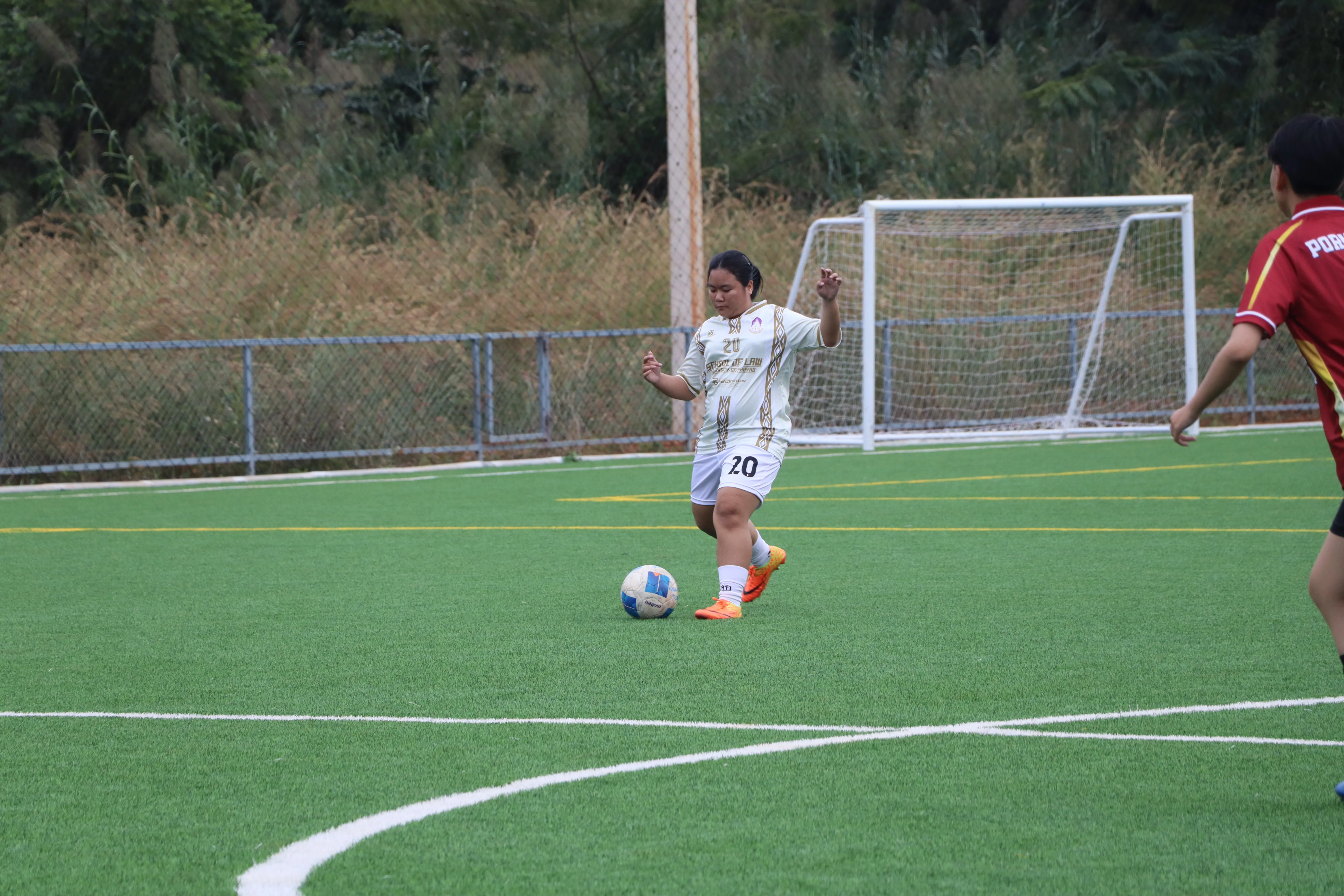 มิตรภาพบนสนามเขียว ! ชมรมกีฬาฟุตบอล - ฟุตซอล คณะรัฐศาสตร์และสังคมศาสตร์ มพ. จัดการแข่งขันฟุตบอลกระชับมิตร สานสัมพันธ์นิสิตกว่า 200 คน