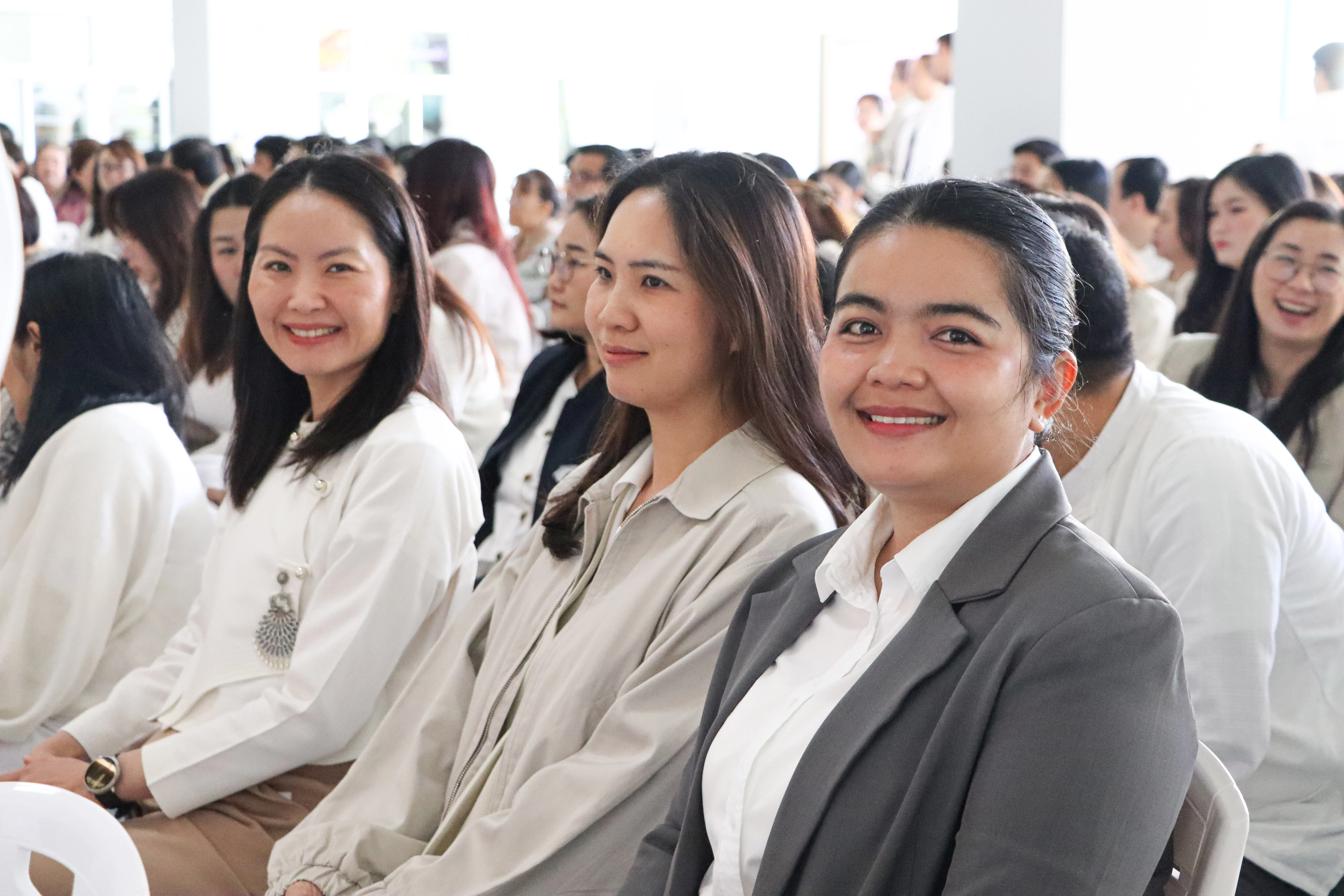 คณะรัฐศาสตร์และสังคมศาสตร์ มหาวิทยาลัยพะเยา ร่วมพิธีทำบุญวันขึ้นปีใหม่ เฉลิมฉลองครบรอบ 16 ปี มหาวิทยาลัยพะเยา