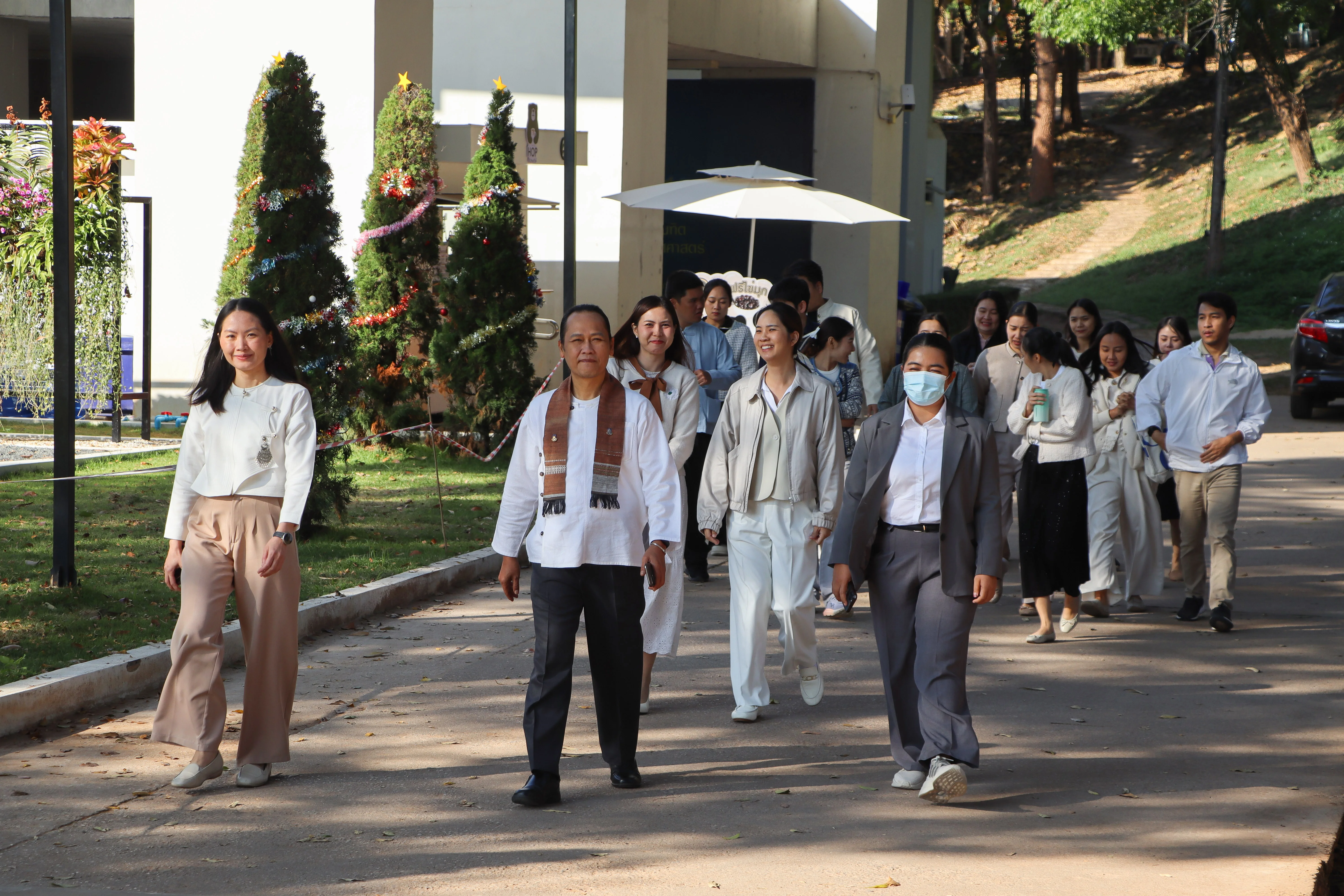 คณะรัฐศาสตร์และสังคมศาสตร์ มหาวิทยาลัยพะเยา ร่วมพิธีทำบุญวันขึ้นปีใหม่ เฉลิมฉลองครบรอบ 16 ปี มหาวิทยาลัยพะเยา