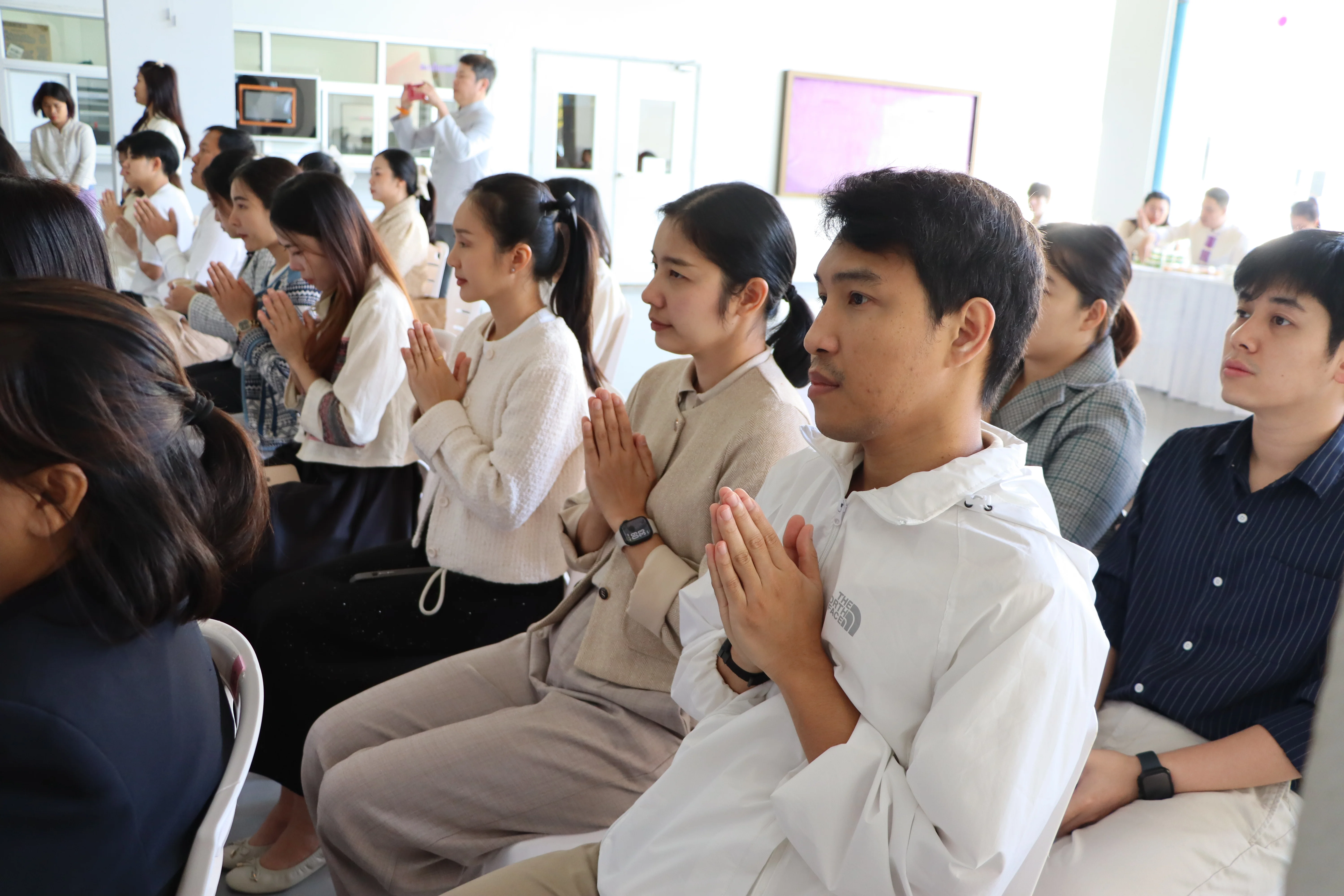 คณะรัฐศาสตร์และสังคมศาสตร์ มหาวิทยาลัยพะเยา ร่วมพิธีทำบุญวันขึ้นปีใหม่ เฉลิมฉลองครบรอบ 16 ปี มหาวิทยาลัยพะเยา