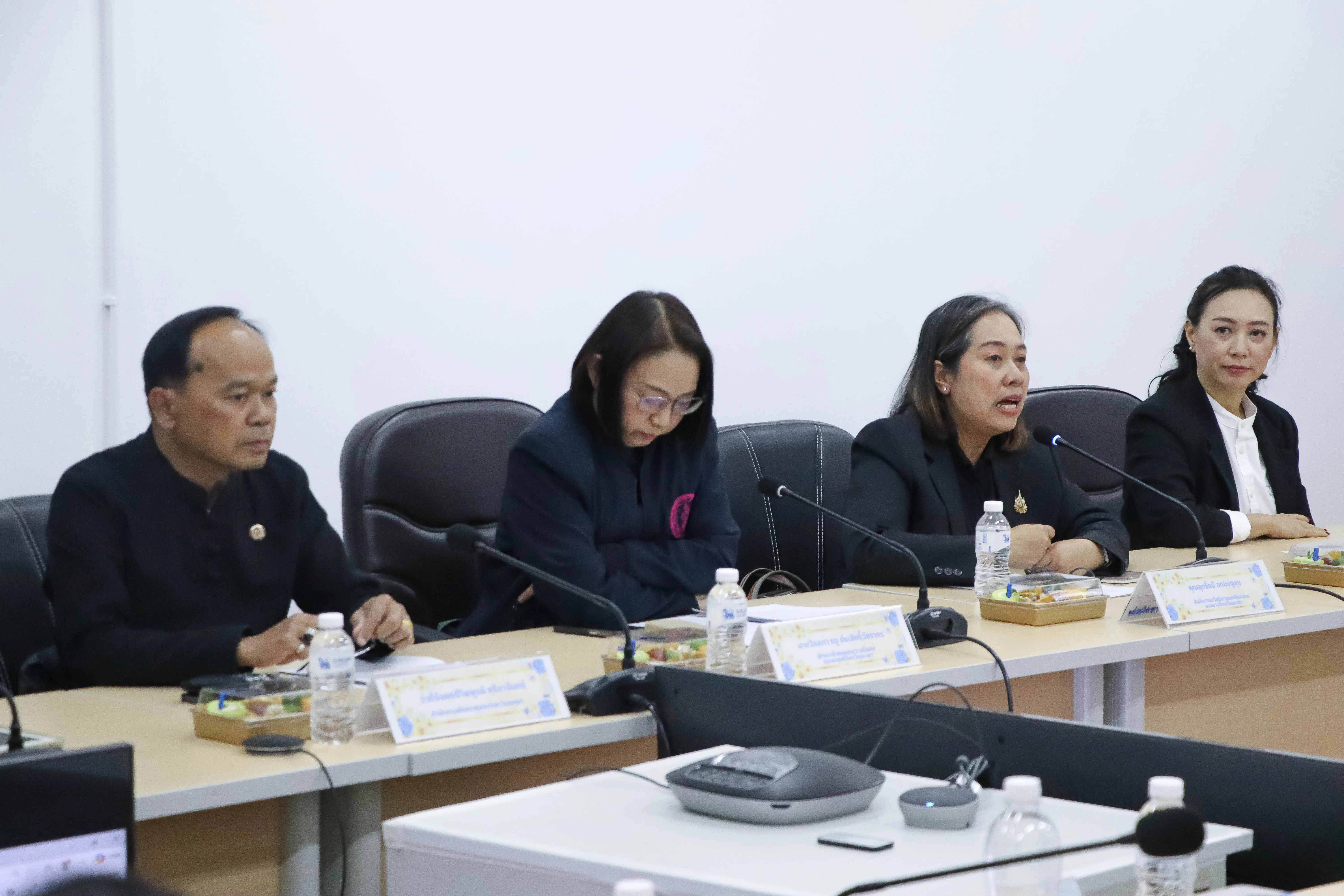 คณะรัฐศาสตร์และสังคมศาสตร์จัดเวทีหารือการพัฒนาหลักสูตรระยะสั้น (Non-Degree) ร่วมกับหน่วยงานภายนอก ตลอดจนการแลกเปลี่ยนเรียนรู้เพื่อพัฒนาหลักสูตรระยะสั้นให้มีประสิทธิภาพ