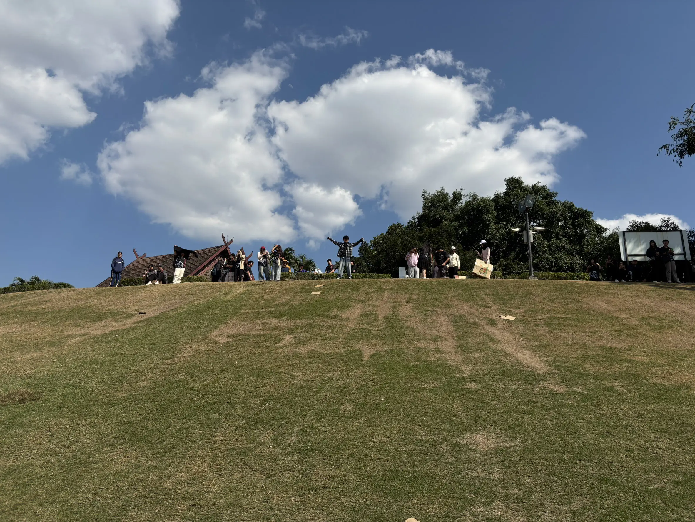 หลักสูตรศิลปศาสตรบัณฑิต สาขาวิชาพัฒนาสังคม คณะรัฐศาสตร์และสังคมศาสตร์ ม.พะเยา ขับเคลื่อนทักษะนิสิตสู่นวัตกรสังคม บูรณาการองค์ความรู้ด้านนวัตกรรมสิ่งแวดล้อมและชุมชนยั่งยืน ณ กฟผ. แม่เมาะ