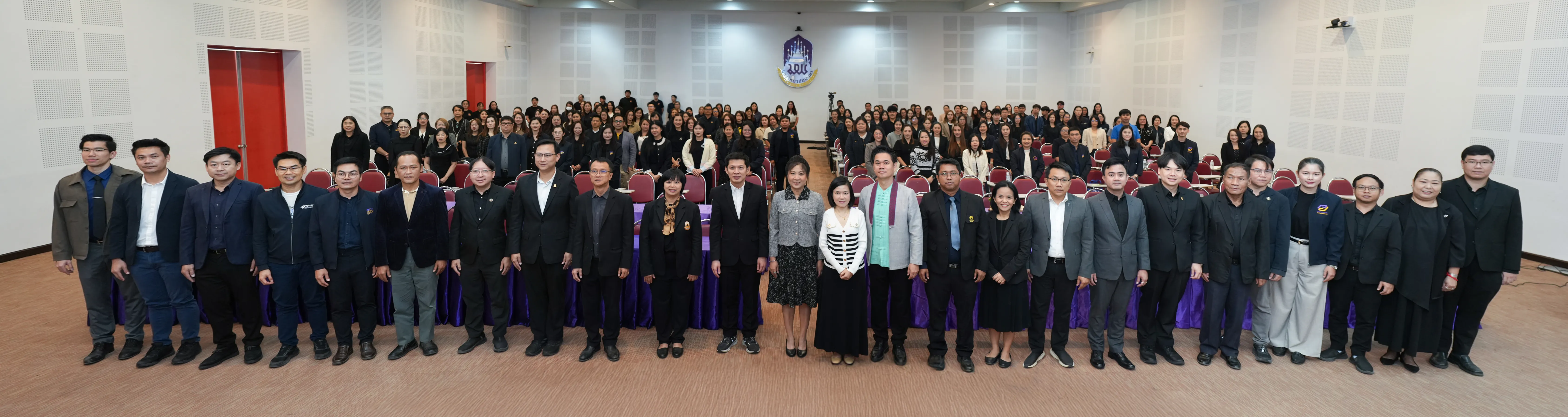 คณะรัฐศาสตร์และสังคมศาสตร์ ม.พะเยา ตอกย้ำเจตนารมณ์ธรรมาภิบาล นำทีมบุคลากรเข้าร่วมอบรม "แนวปฏิบัติพัสดุภาครัฐ" มุ่งยกระดับความโปร่งใสสู่สากล