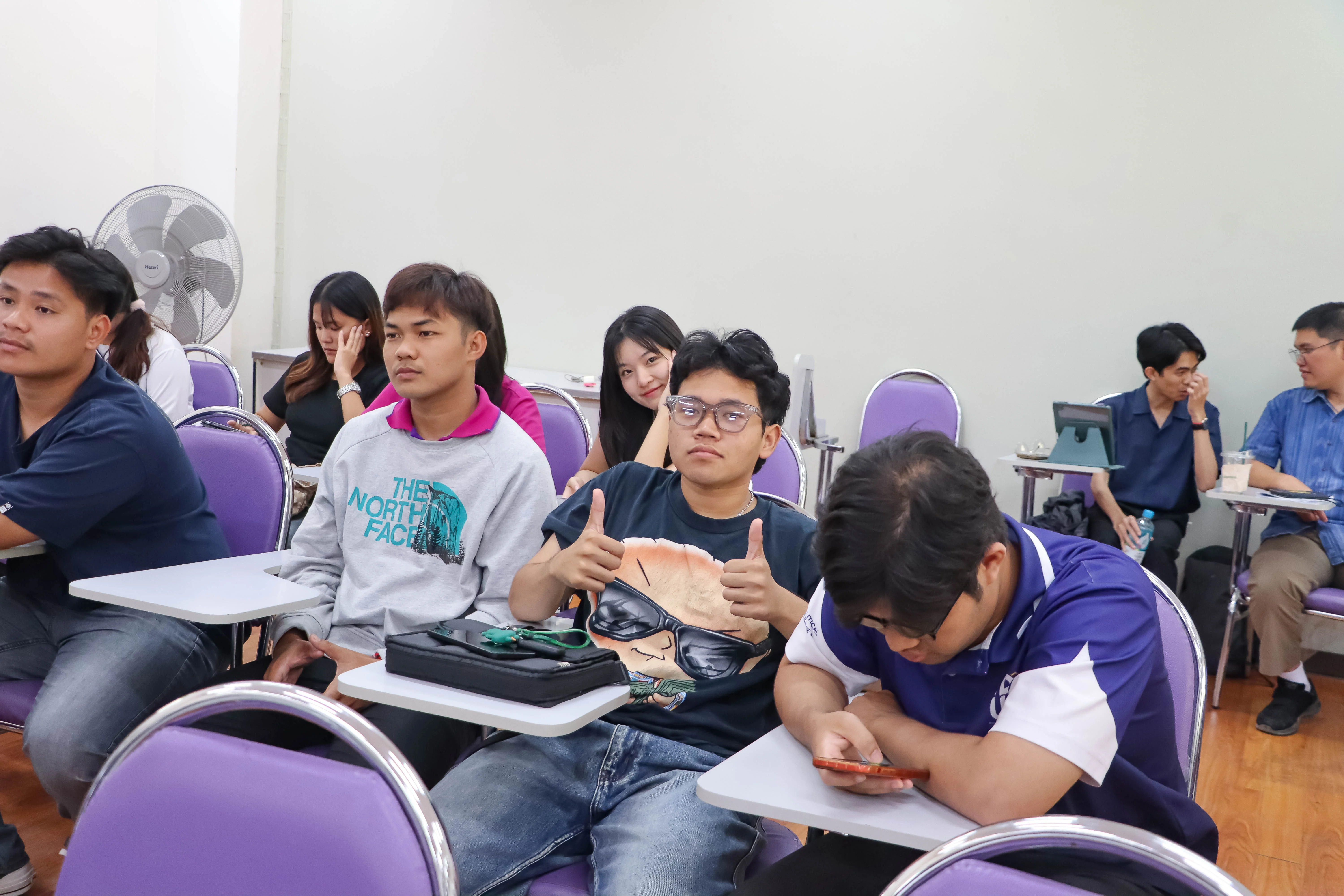 คณะรัฐศาสตร์และสังคมศาสตร์ ม.พะเยา จัดเวทีแสดงวิสัยทัศน์ผู้สมัครรับเลือกตั้งสโมสรนิสิต ประจำปี 2569 มุ่งสร้างจิตสำนึกประชาธิปไตยและการมีส่วนร่วมอย่างโปร่งใส