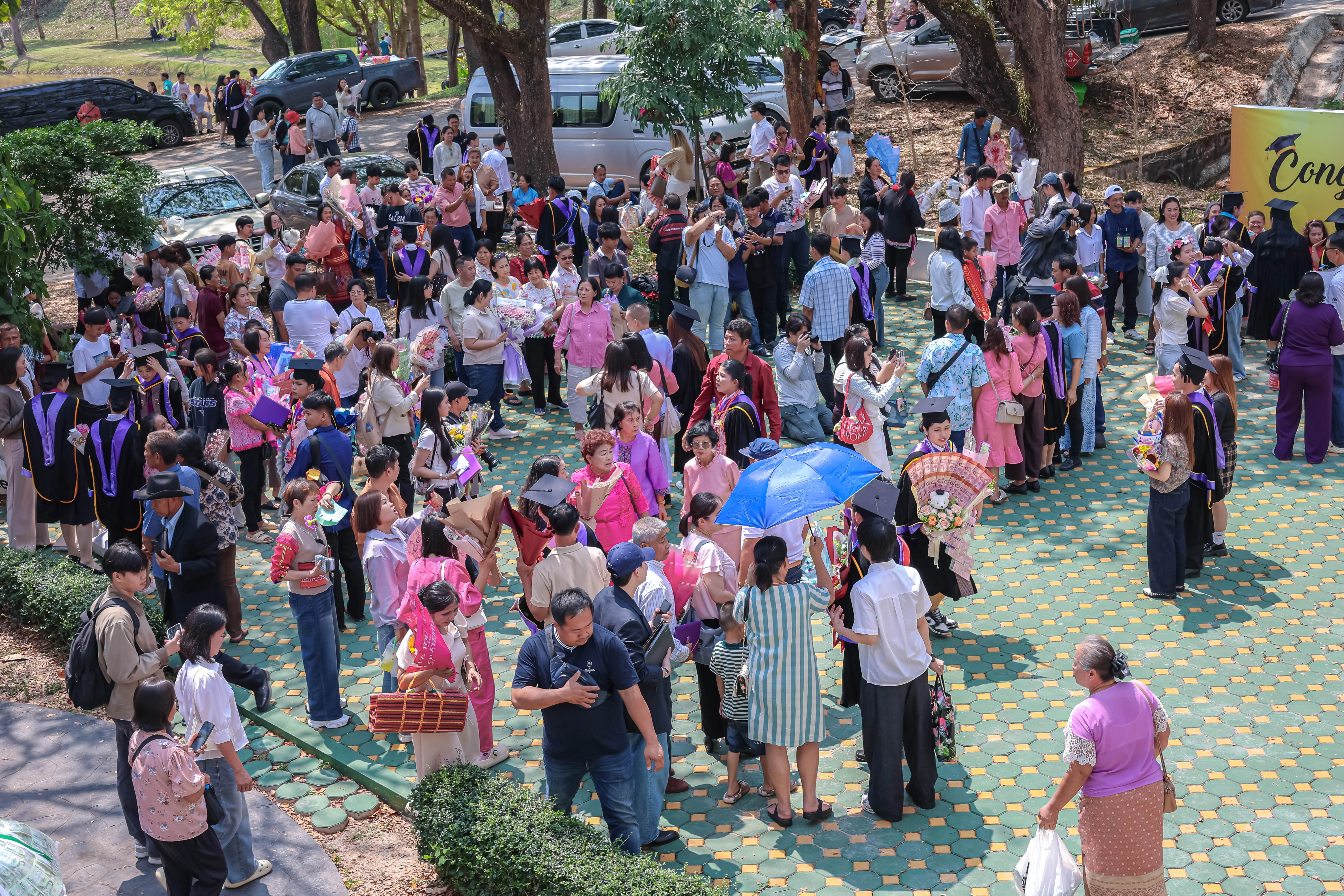 คณะรัฐศาสตร์และสังคมศาสตร์ มหาวิทยาลัยพะเยา ขอแสดงความยินดีกับมหาบัณฑิต และบัณฑิต ในพิธีพระราชทานปริญญาบัตร ประจำปีการศึกษา 2567