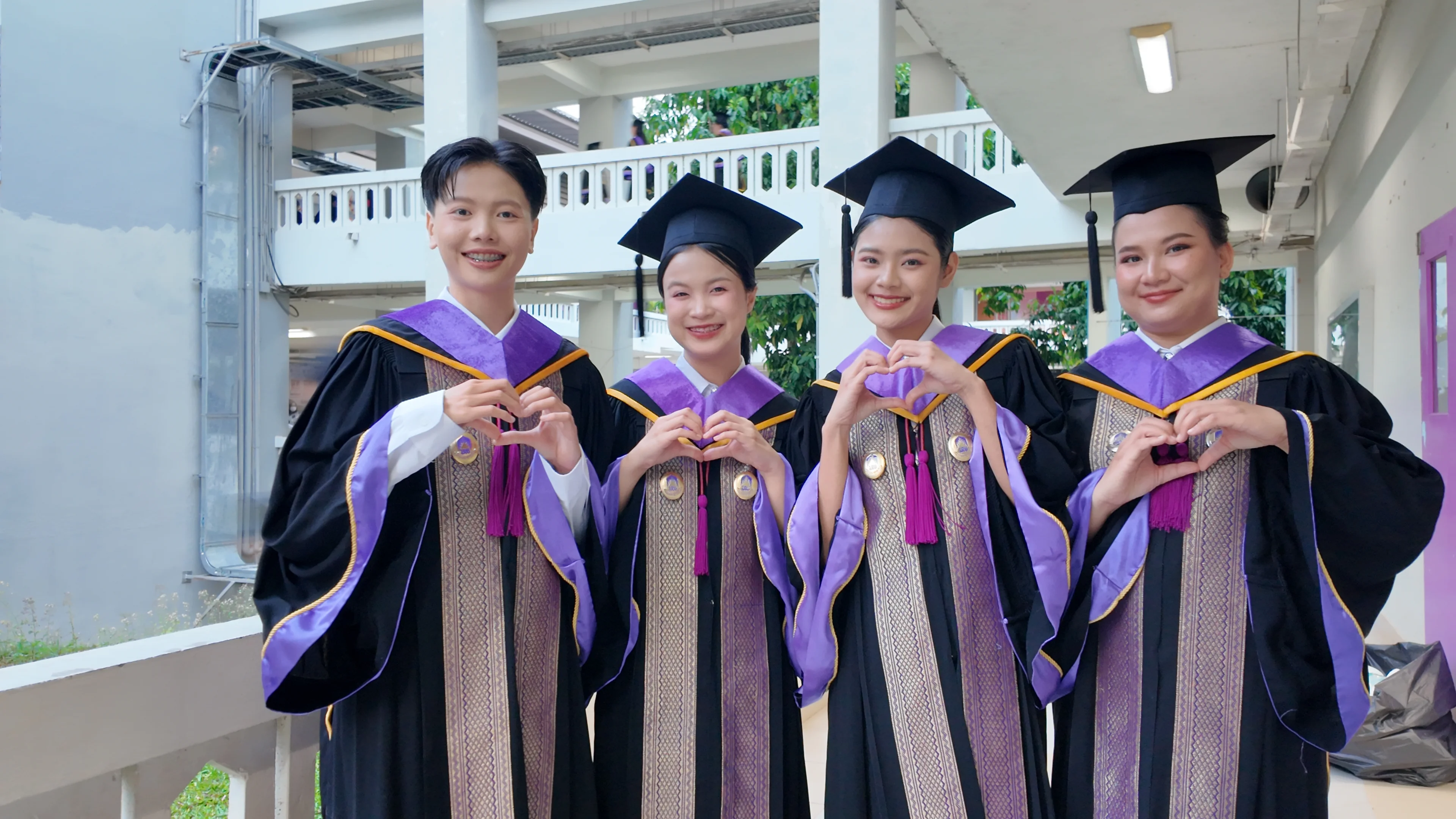 คณะรัฐศาสตร์และสังคมศาสตร์ มหาวิทยาลัยพะเยา ขอแสดงความยินดีกับมหาบัณฑิต และบัณฑิต ในพิธีพระราชทานปริญญาบัตร ประจำปีการศึกษา 2567