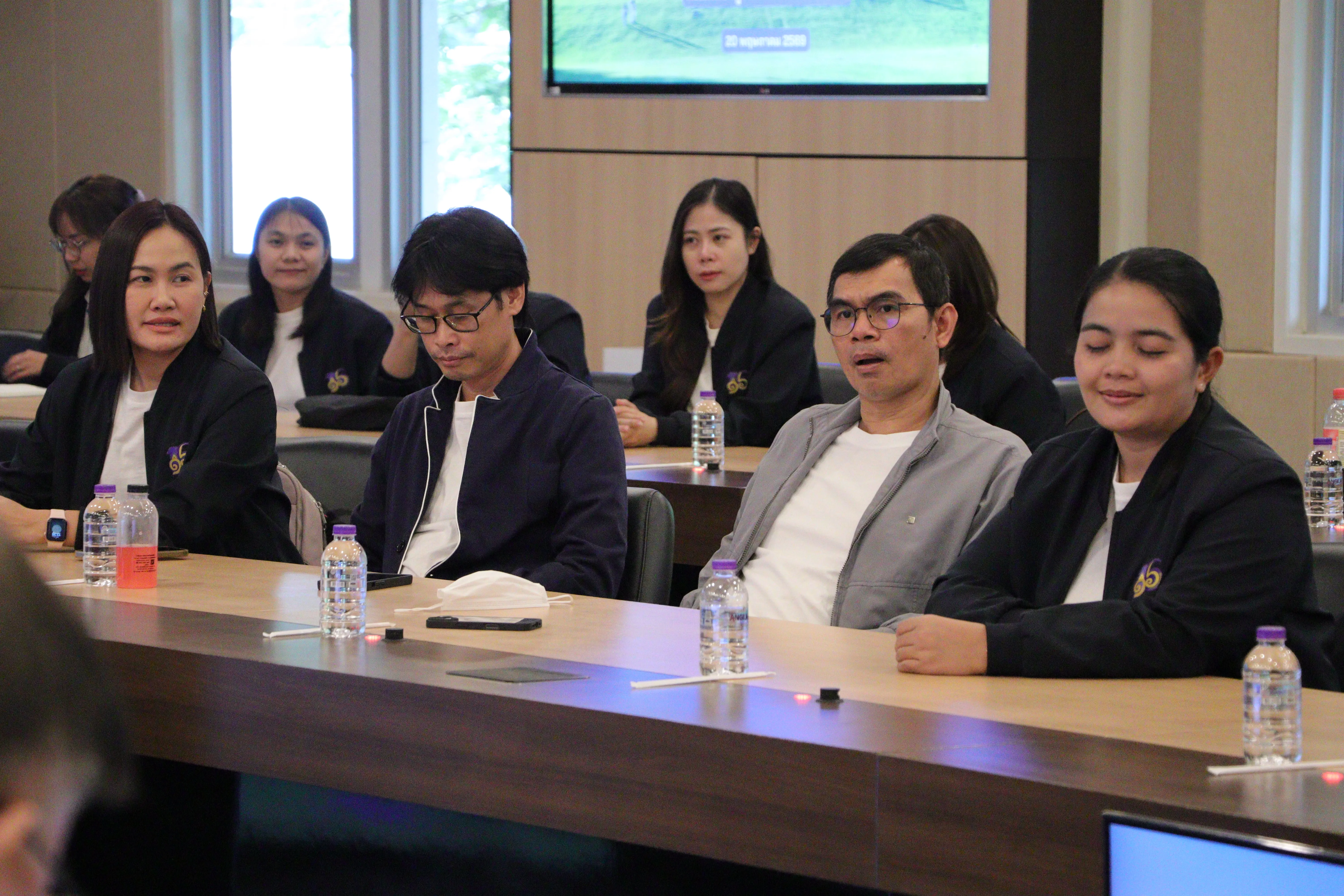 คณะรัฐศาสตร์และสังคมศาสตร์ ม.พะเยา เดินหน้าพัฒนาแผนยุทธศาสตร์ ศึกษาดูงาน–ถอดบทเรียน เสริมศักยภาพองค์กรสู่ความเป็นเลิศ
