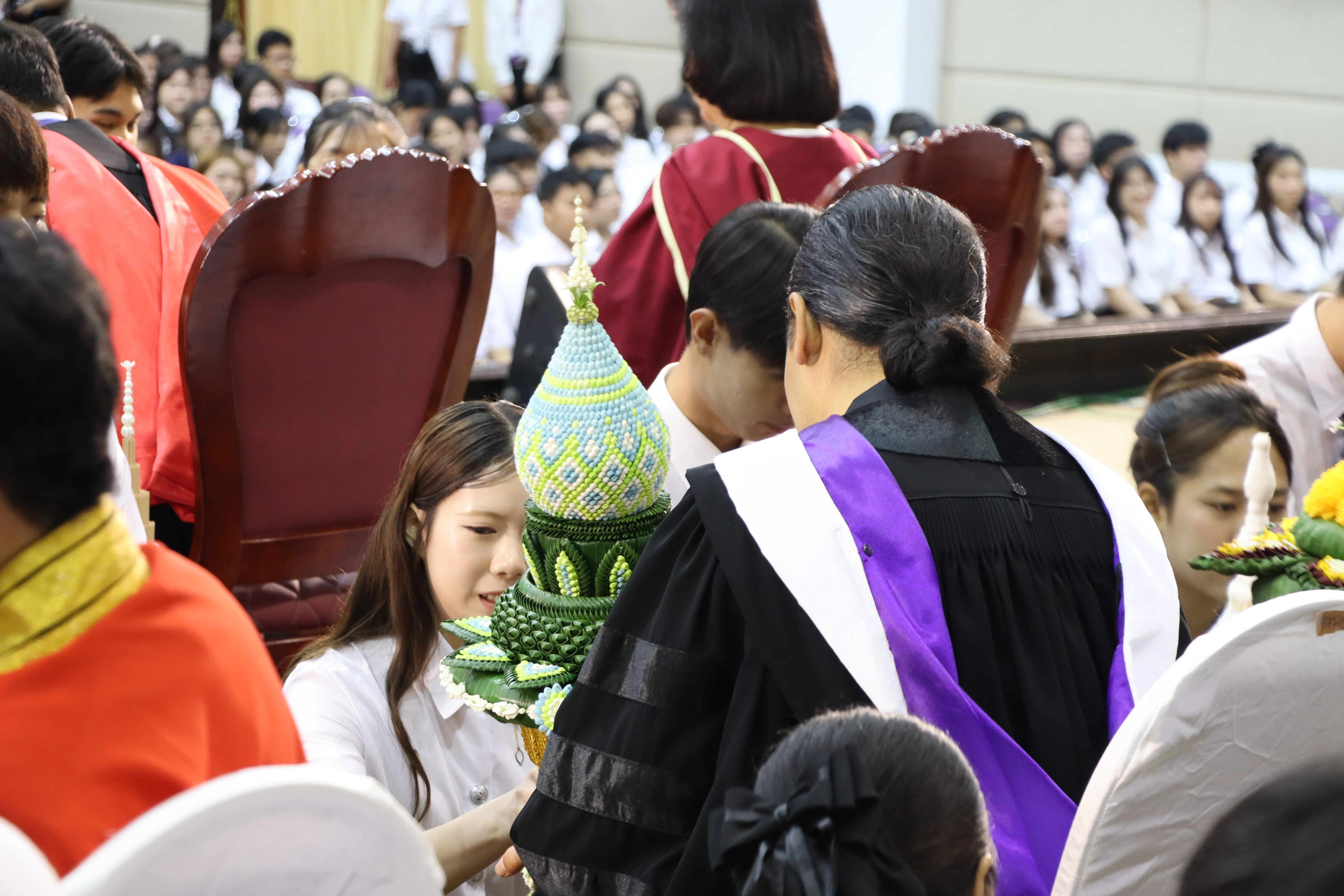 คณะรัฐศาสตร์และสังคมศาสตร์ ร่วมพิธีไหว้ครู ประจำปีการศึกษา 2569 พร้อมแสดงความยินดีแก่ นิสิตสร้างชื่อเสียง ผู้นำนิสิต และคณาจารย์ผู้ได้รับรางวัลอาจารย์มืออาชีพระดับ 2