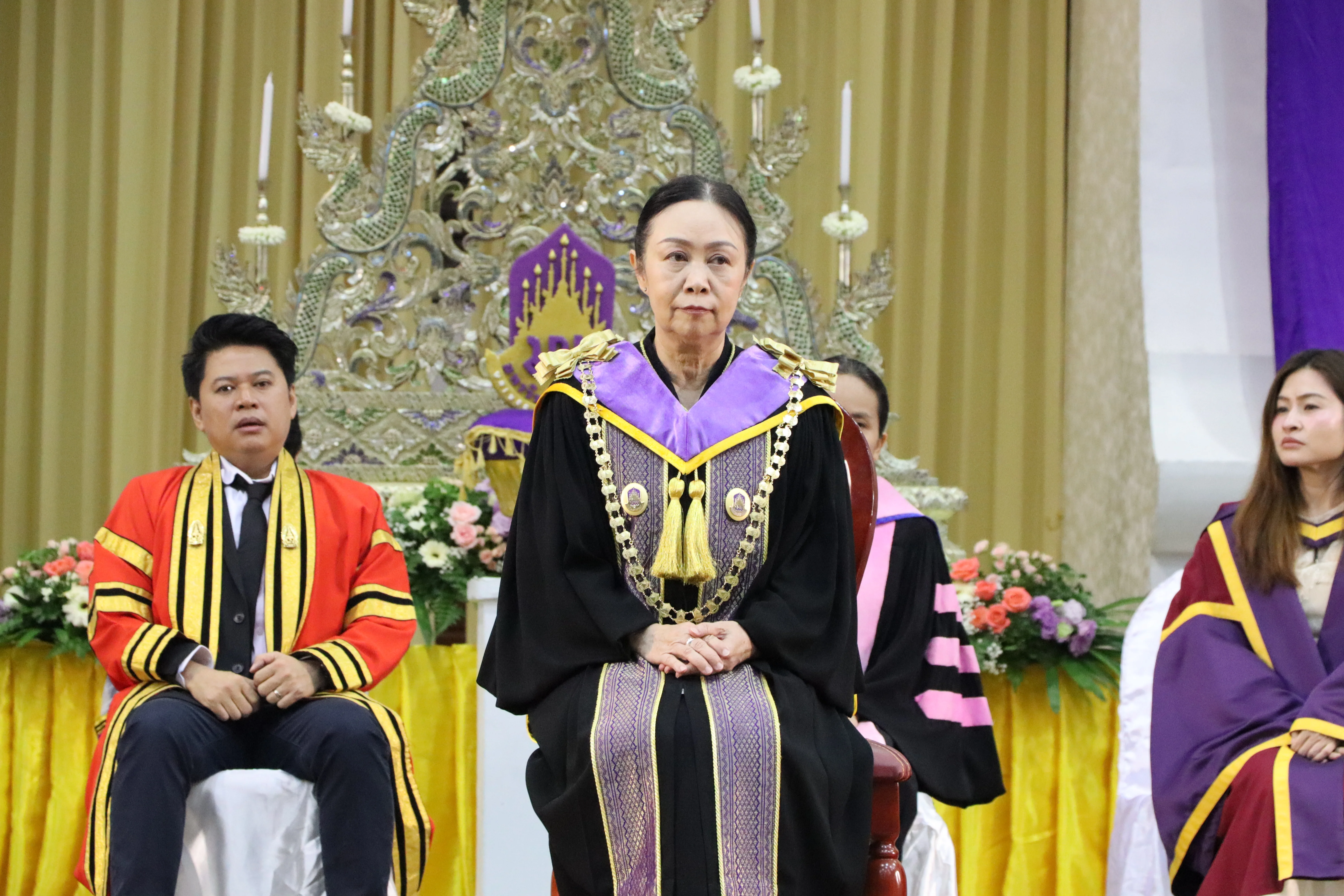คณะรัฐศาสตร์และสังคมศาสตร์ ร่วมพิธีไหว้ครู ประจำปีการศึกษา 2569 พร้อมแสดงความยินดีแก่ นิสิตสร้างชื่อเสียง ผู้นำนิสิต และคณาจารย์ผู้ได้รับรางวัลอาจารย์มืออาชีพระดับ 2