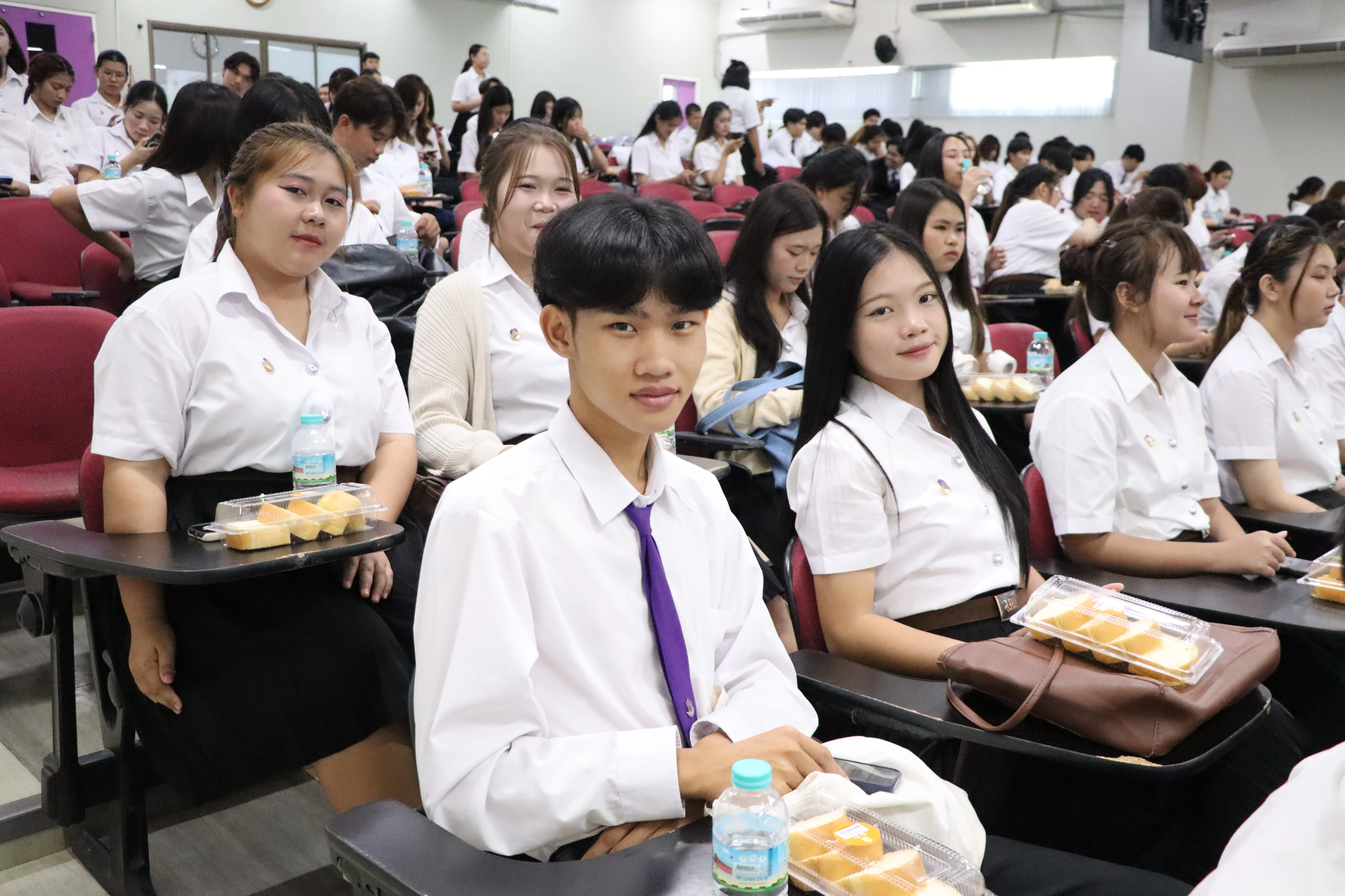 คณะรัฐศาสตร์และสังคมศาสตร์ มหาวิทยาลัยพะเยา จัดโครงการ “คุรุบูชา (ไหว้ครูคณะรัฐศาสตร์และสังคมศาสตร์)” ประจำปีการศึกษา 2569 สืบสานคุณค่าความกตัญญู พร้อมเชิดชูเกียรตินิสิตดีเด่น