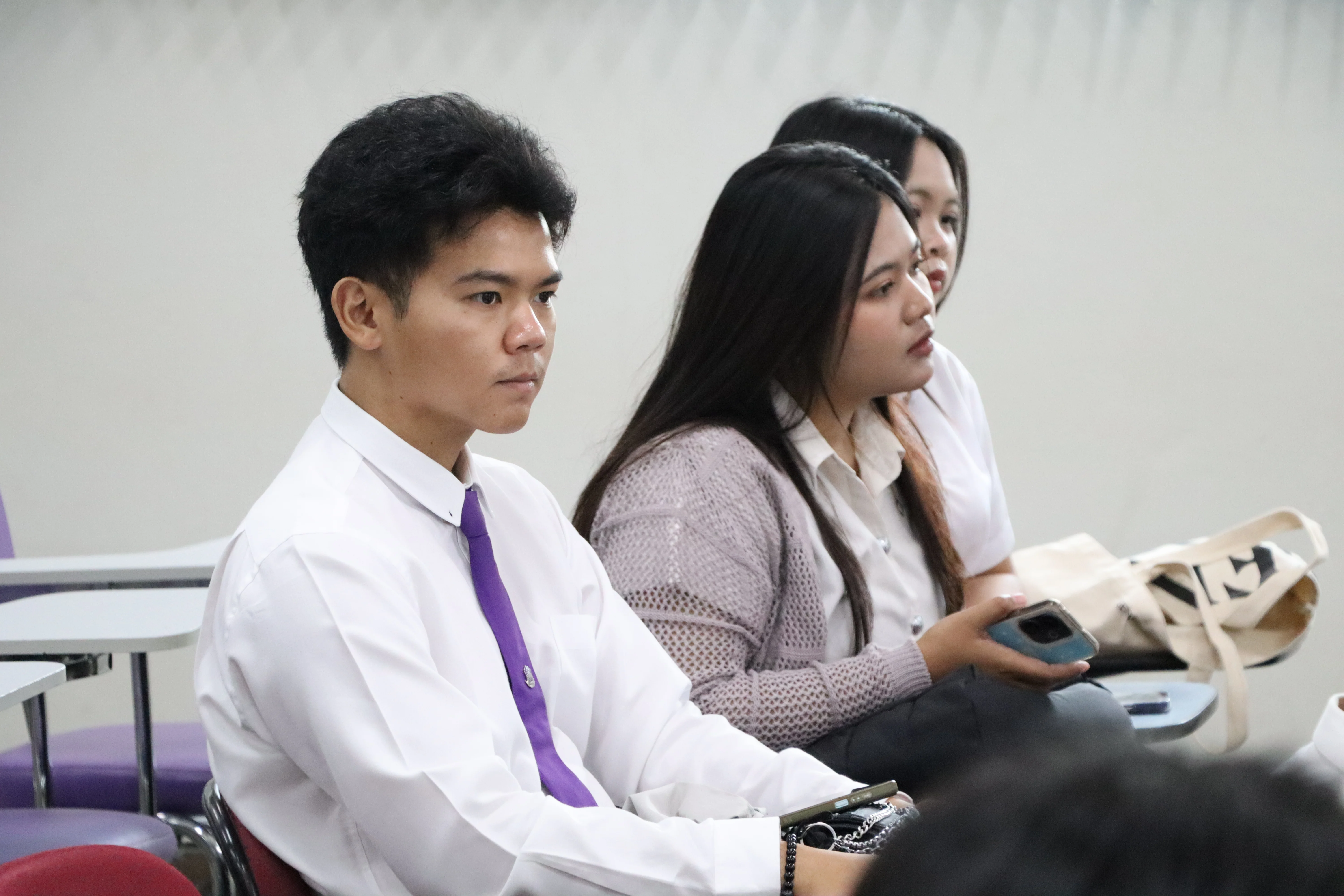 คณะรัฐศาสตร์และสังคมศาสตร์ มหาวิทยาลัยพะเยา จัดโครงการ “คุรุบูชา (ไหว้ครูคณะรัฐศาสตร์และสังคมศาสตร์)” ประจำปีการศึกษา 2569 สืบสานคุณค่าความกตัญญู พร้อมเชิดชูเกียรตินิสิตดีเด่น