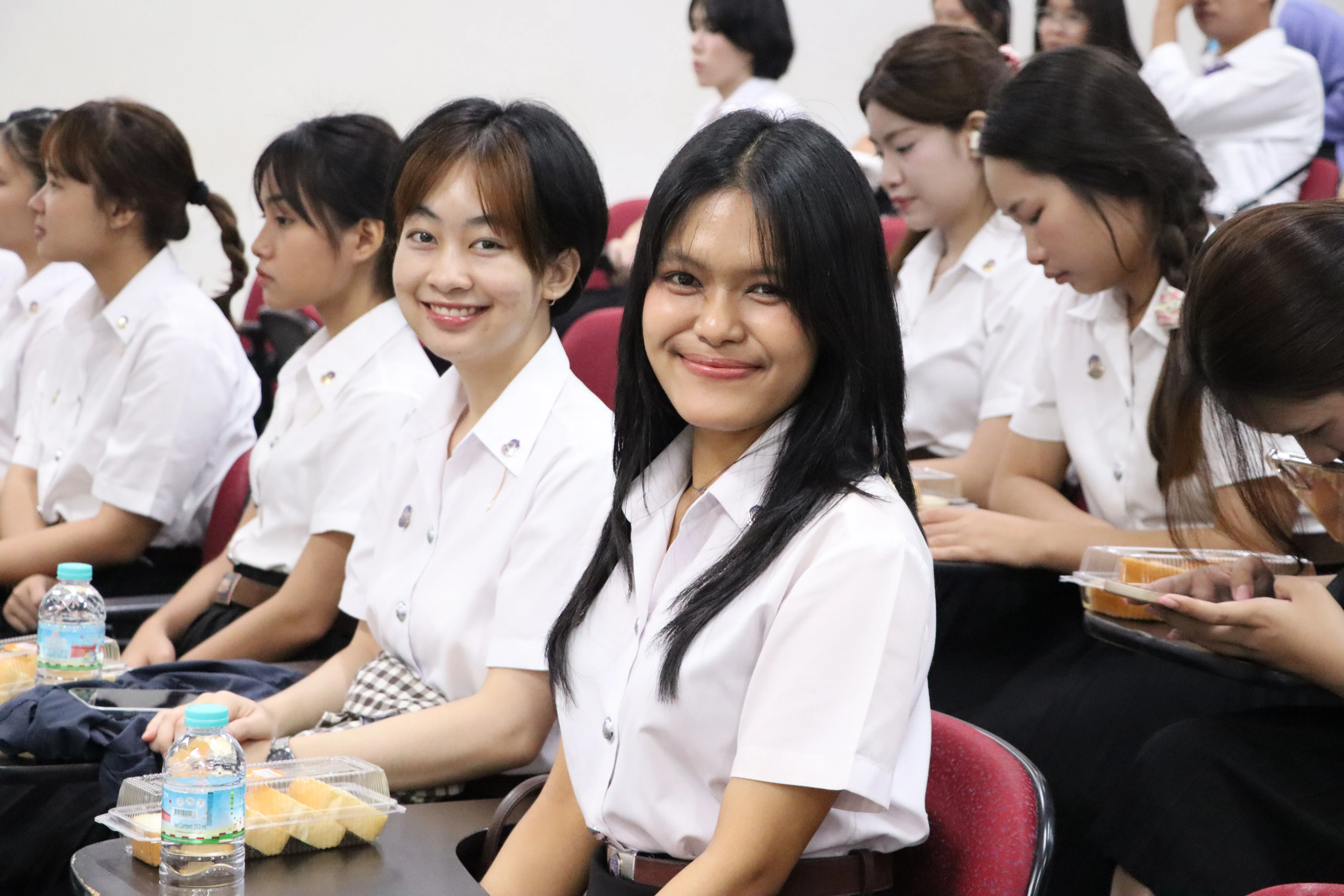 คณะรัฐศาสตร์และสังคมศาสตร์ มหาวิทยาลัยพะเยา จัดโครงการ “คุรุบูชา (ไหว้ครูคณะรัฐศาสตร์และสังคมศาสตร์)” ประจำปีการศึกษา 2569 สืบสานคุณค่าความกตัญญู พร้อมเชิดชูเกียรตินิสิตดีเด่น