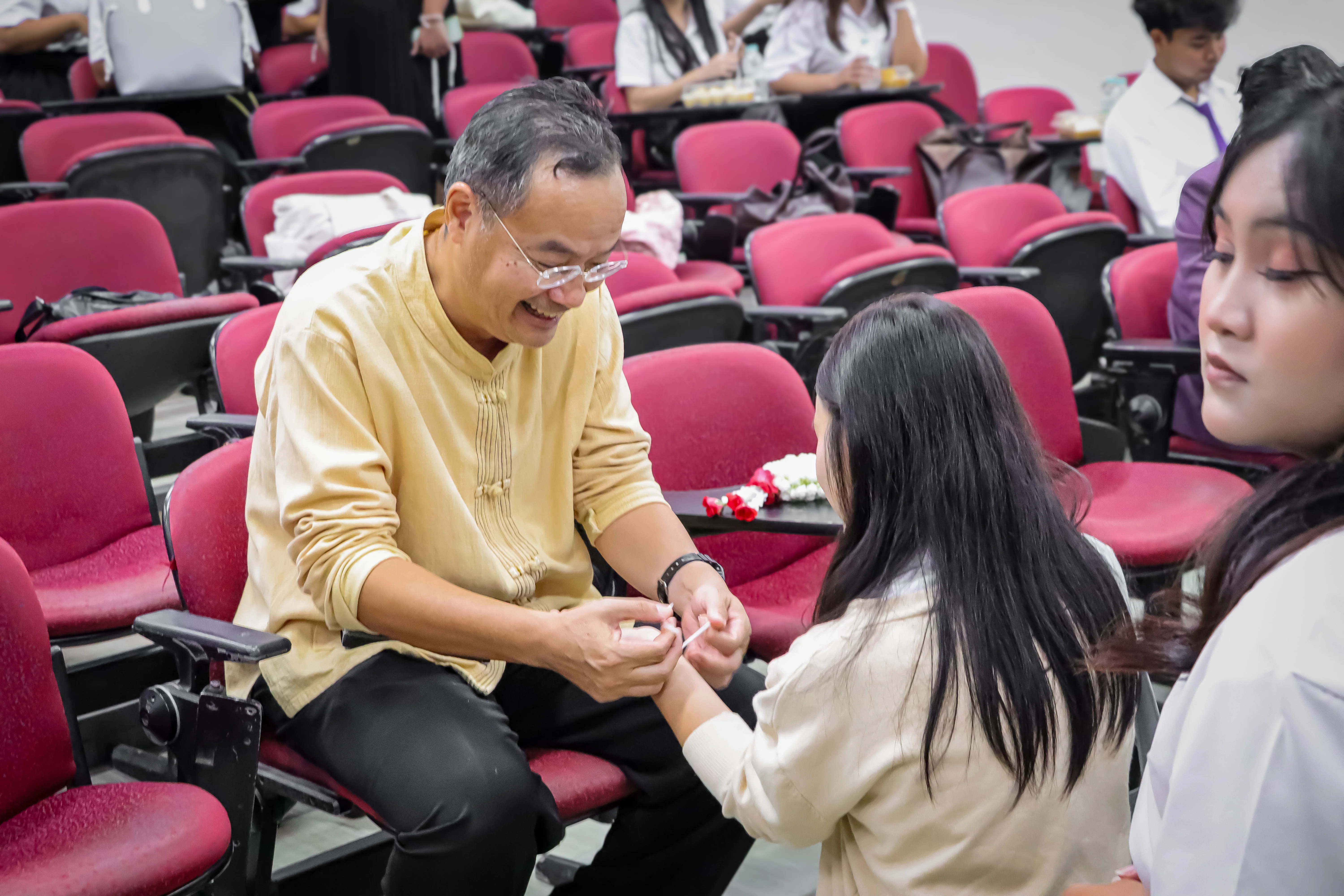 คณะรัฐศาสตร์และสังคมศาสตร์ มหาวิทยาลัยพะเยา จัดโครงการ “คุรุบูชา (ไหว้ครูคณะรัฐศาสตร์และสังคมศาสตร์)” ประจำปีการศึกษา 2569 สืบสานคุณค่าความกตัญญู พร้อมเชิดชูเกียรตินิสิตดีเด่น