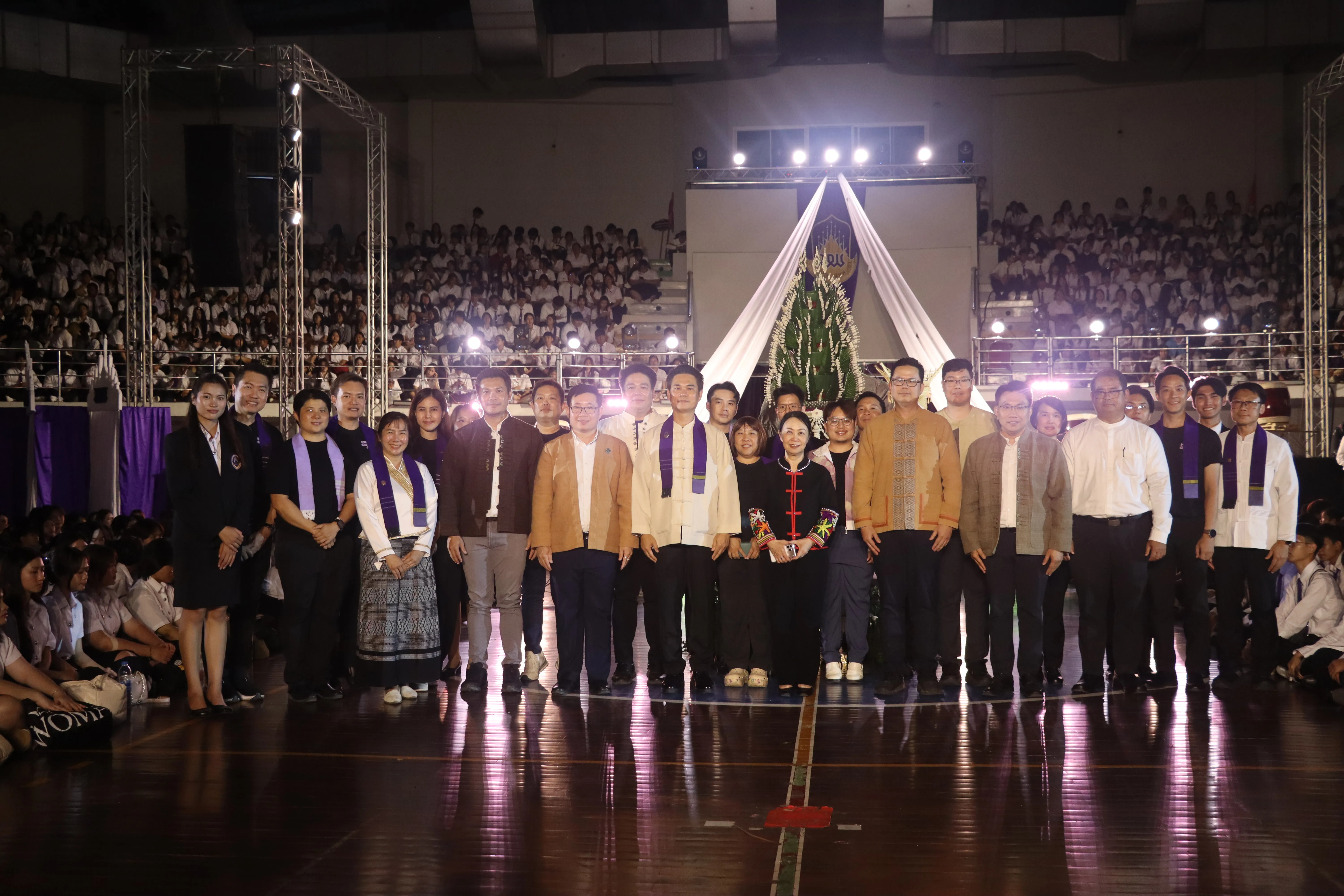 คณะรัฐศาสตร์และสังคมศาสตร์ ร่วมต้อนรับนิสิตใหม่ในพิธีบายศรีสู่ขวัญฟ้ามุ่ยช่อที่ 16 สานสัมพันธ์สู่ครอบครัวมหาวิทยาลัยพะเยา
