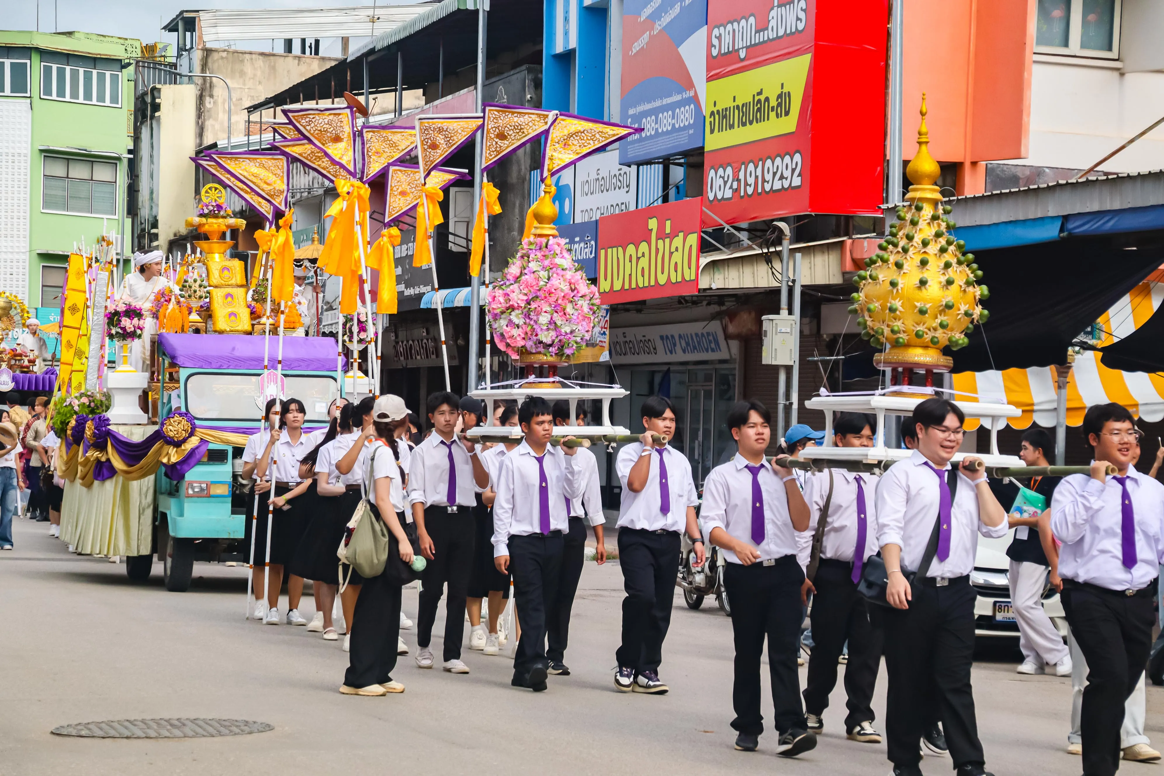 11 ปีแห่งศรัทธา สืบสานคุณค่าล้านนา คณะรัฐศาสตร์และสังคมศาสตร์ มหาวิทยาลัยพะเยา ร่วมเป็นเจ้าภาพประเพณีแห่ผ้าห่มพระธาตุจอมทอง ประจำปี 2569