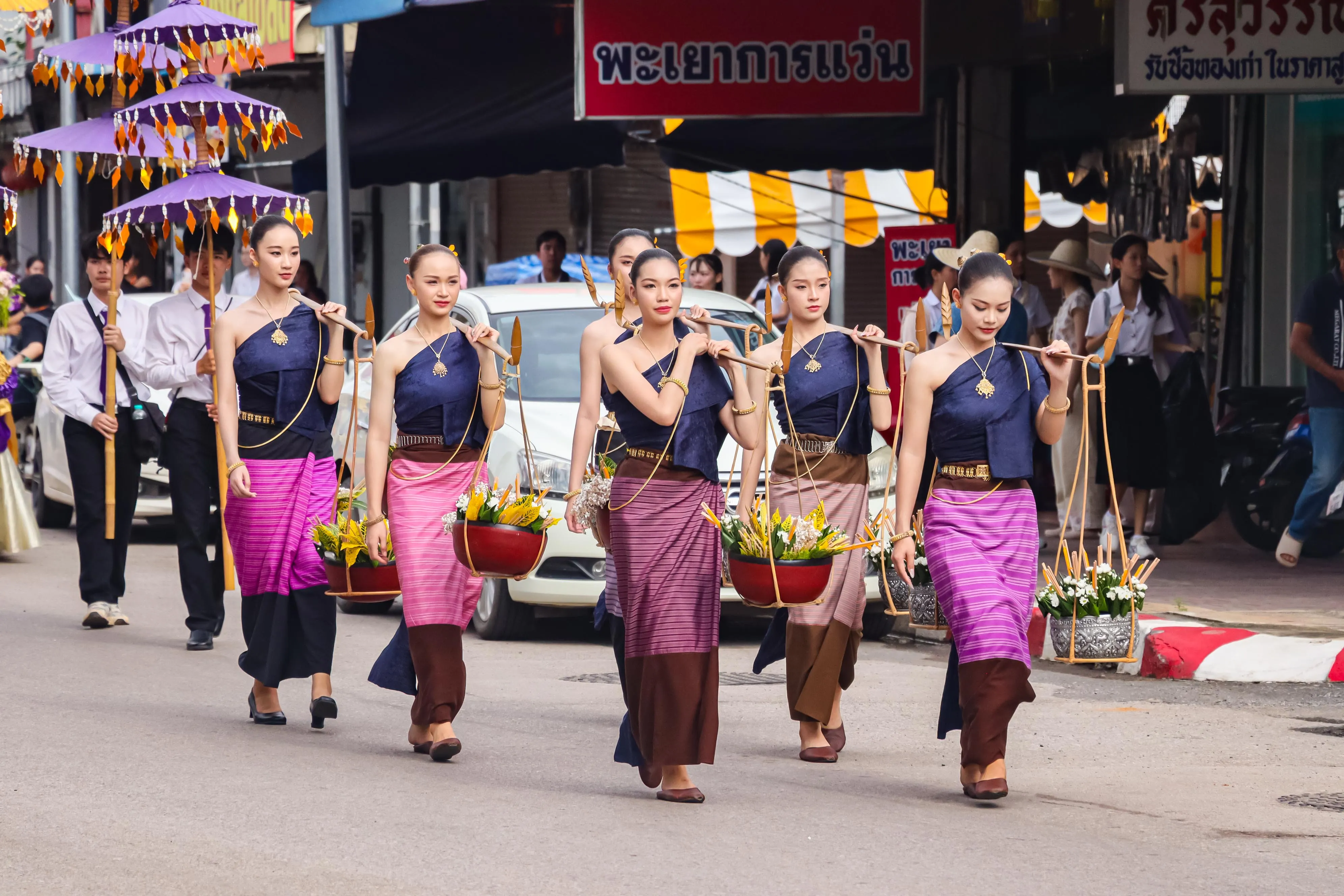 11 ปีแห่งศรัทธา สืบสานคุณค่าล้านนา คณะรัฐศาสตร์และสังคมศาสตร์ มหาวิทยาลัยพะเยา ร่วมเป็นเจ้าภาพประเพณีแห่ผ้าห่มพระธาตุจอมทอง ประจำปี 2569