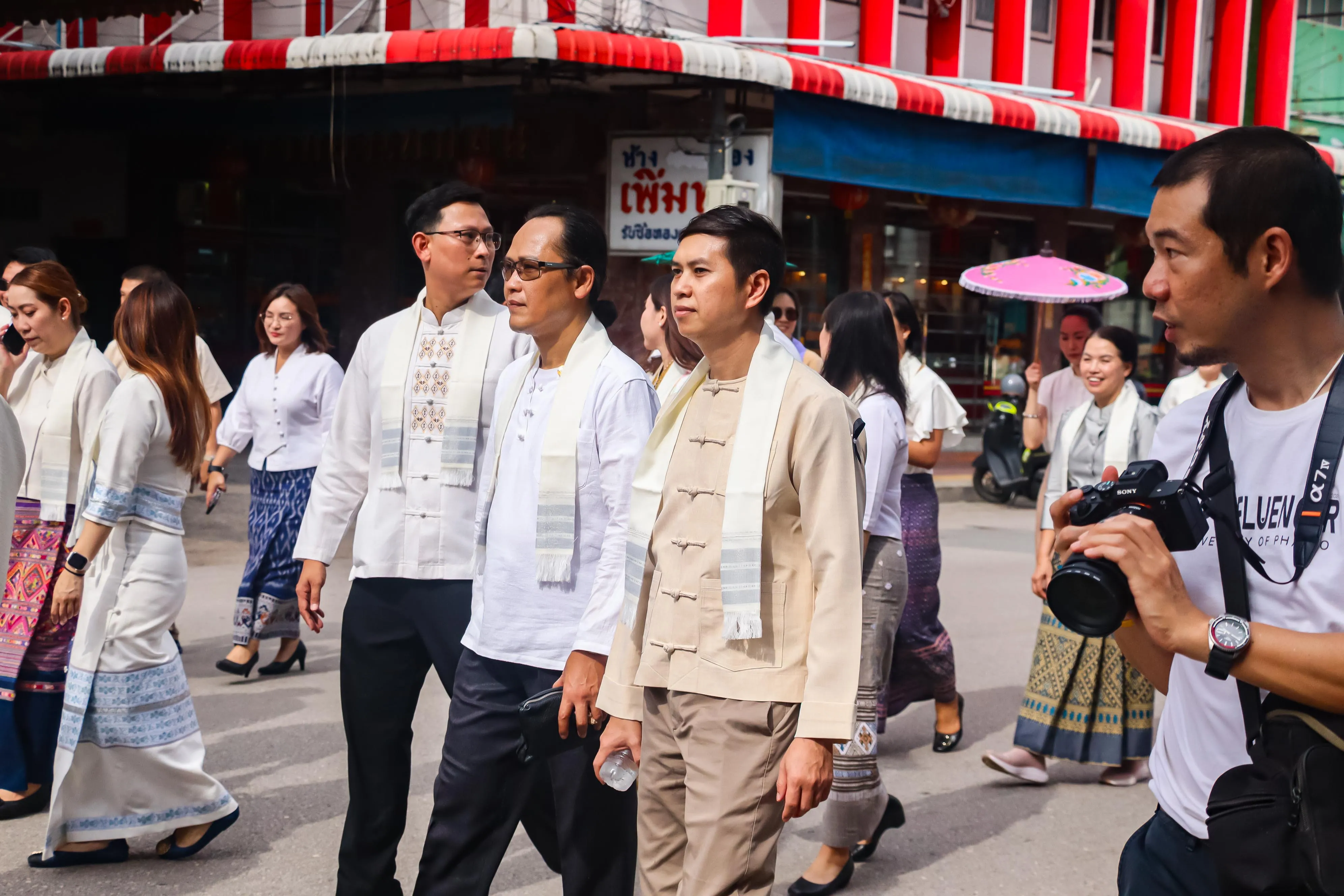 11 ปีแห่งศรัทธา สืบสานคุณค่าล้านนา คณะรัฐศาสตร์และสังคมศาสตร์ มหาวิทยาลัยพะเยา ร่วมเป็นเจ้าภาพประเพณีแห่ผ้าห่มพระธาตุจอมทอง ประจำปี 2569