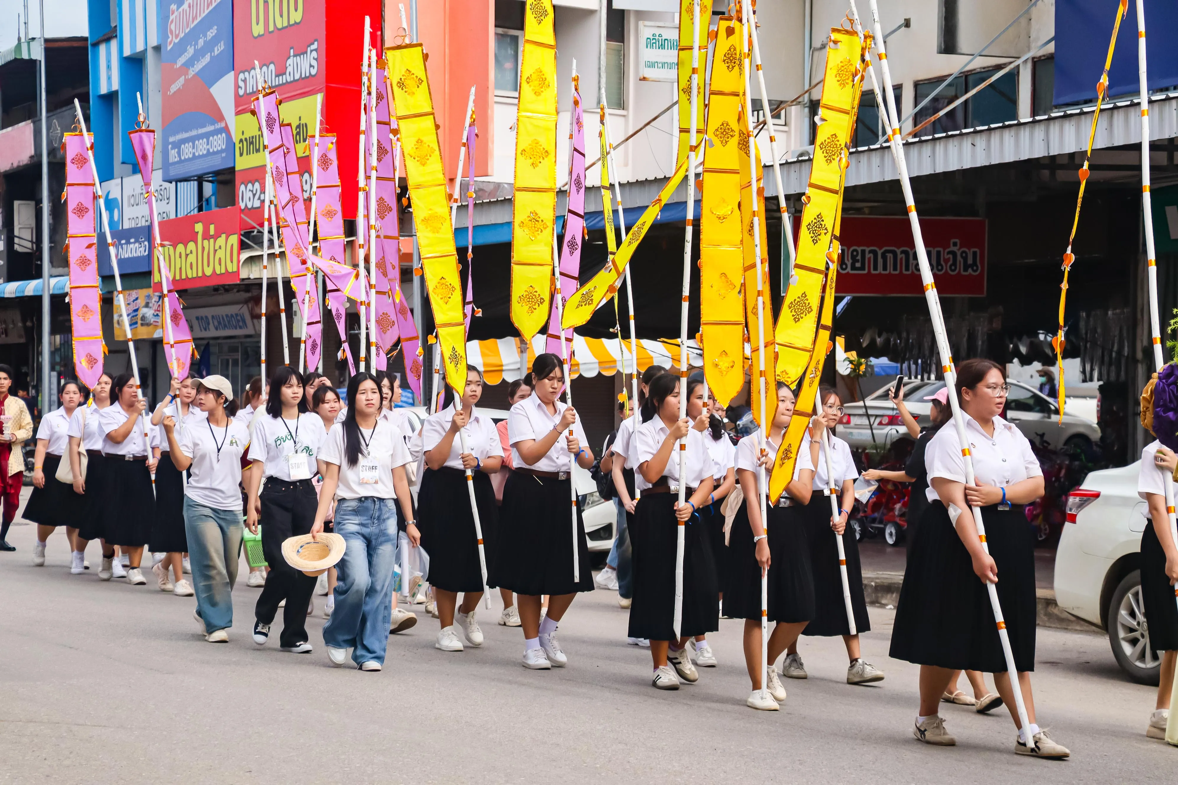 11 ปีแห่งศรัทธา สืบสานคุณค่าล้านนา คณะรัฐศาสตร์และสังคมศาสตร์ มหาวิทยาลัยพะเยา ร่วมเป็นเจ้าภาพประเพณีแห่ผ้าห่มพระธาตุจอมทอง ประจำปี 2569