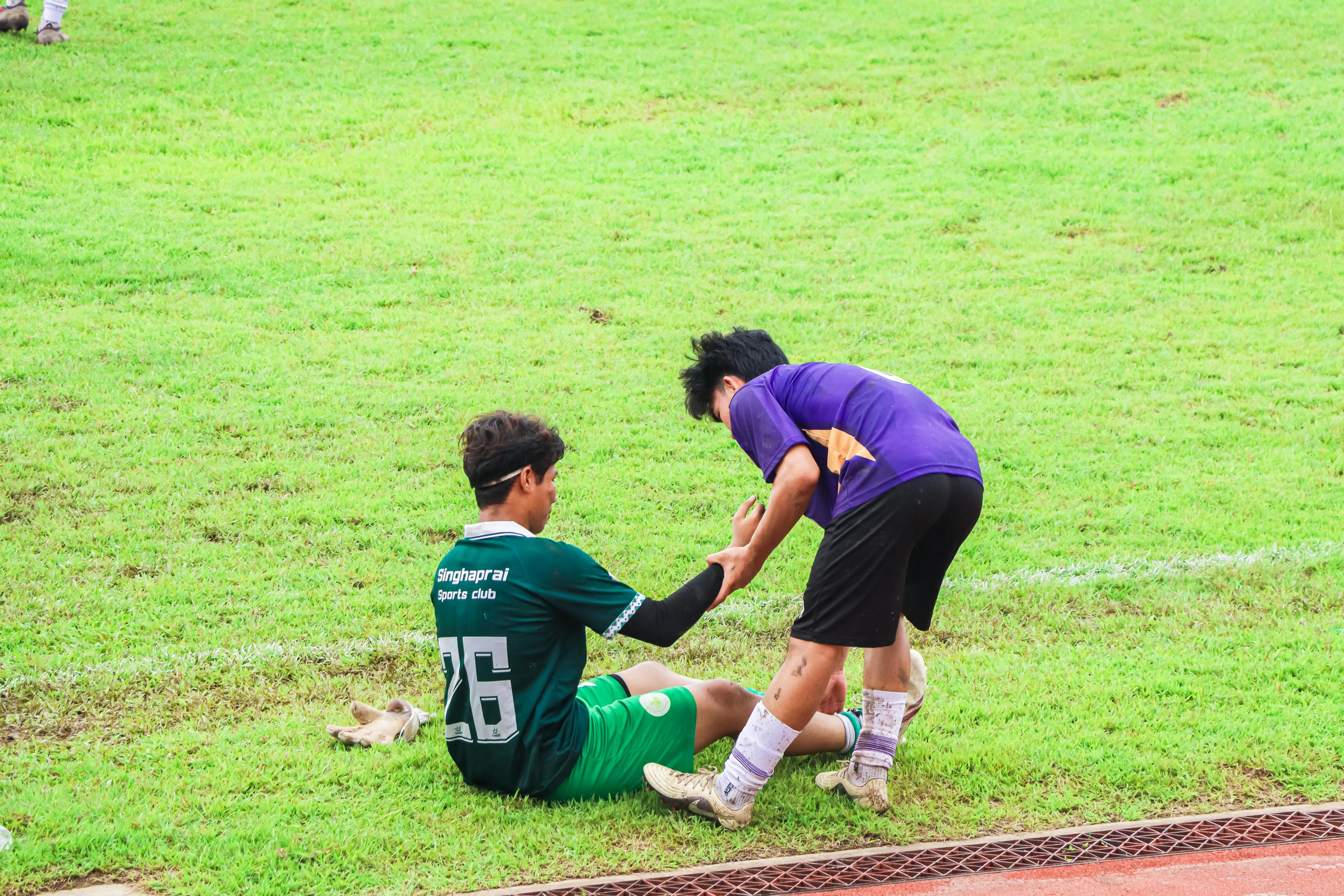สิงห์กว๊าน – สิงห์ไพร รวมพลังแห่งมิตรภาพ สานสัมพันธ์สองสถาบันผ่านสนามกีฬา