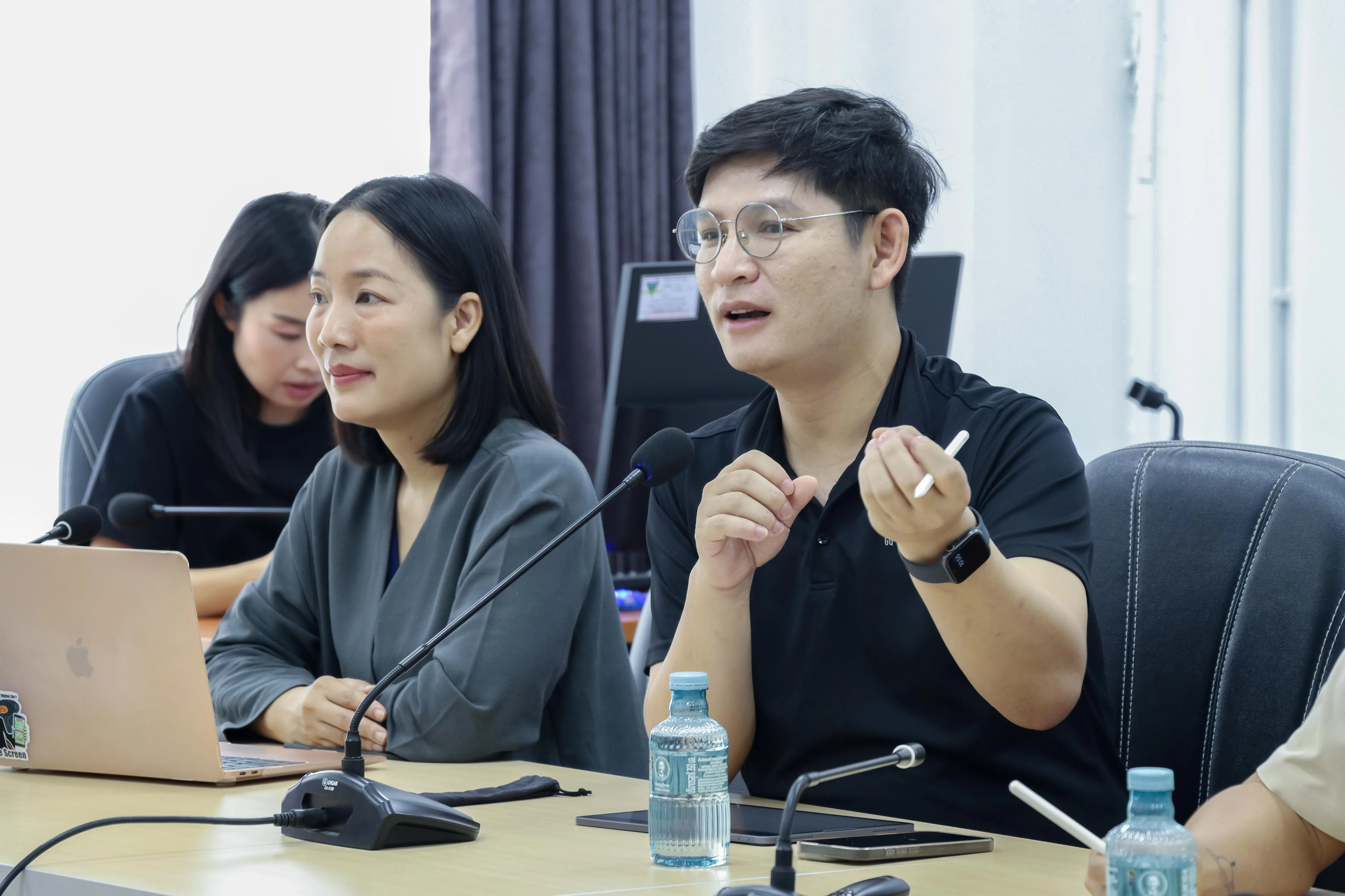 คณะรัฐศาสตร์และสังคมศาสตร์ ร่วมรับฟังและแลกเปลี่ยนข้อคิดเห็น Customer Voice เพื่อยกระดับ การบริการสู่ความเป็นเลิศ จากสถาบันนวัตกรรมการเรียนรู้