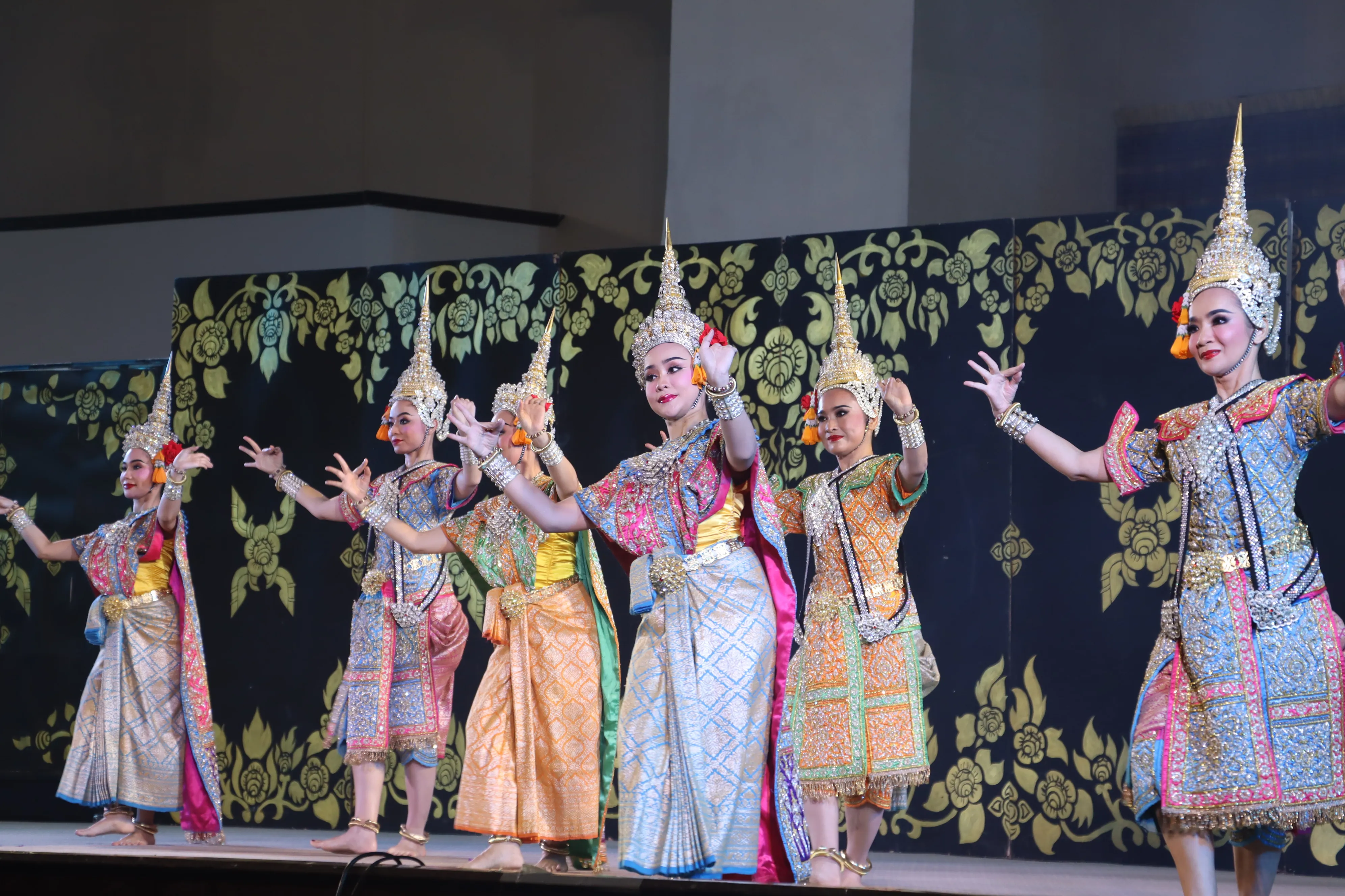 คณะรัฐศาสตร์และสังคมศาสตร์ ร่วมสืบสานมรดกนาฏศิลป์ไทย ชมการแสดงโขน “รามสมณะวตาร” ณ มหาวิทยาลัยพะเยา