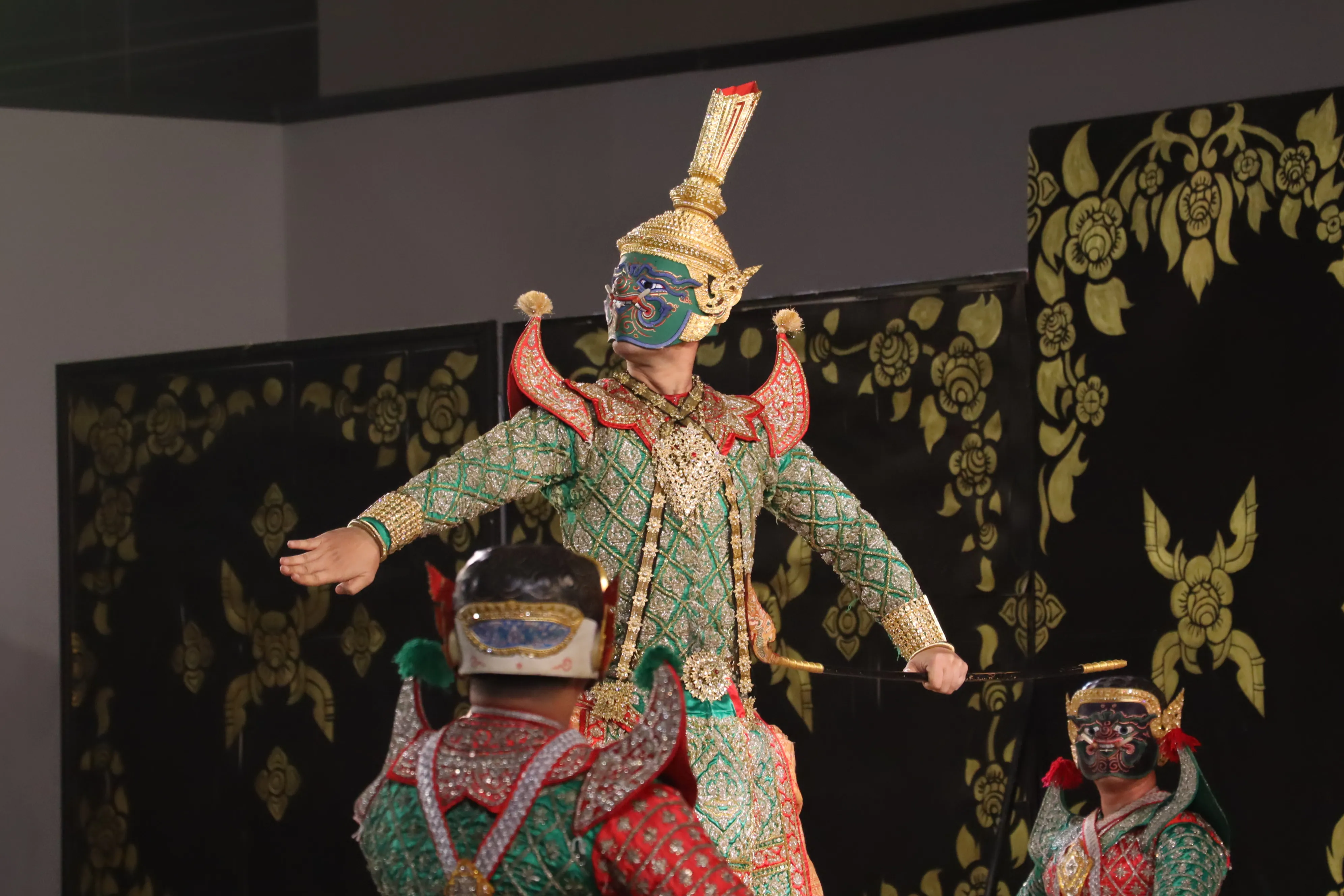 คณะรัฐศาสตร์และสังคมศาสตร์ ร่วมสืบสานมรดกนาฏศิลป์ไทย ชมการแสดงโขน “รามสมณะวตาร” ณ มหาวิทยาลัยพะเยา