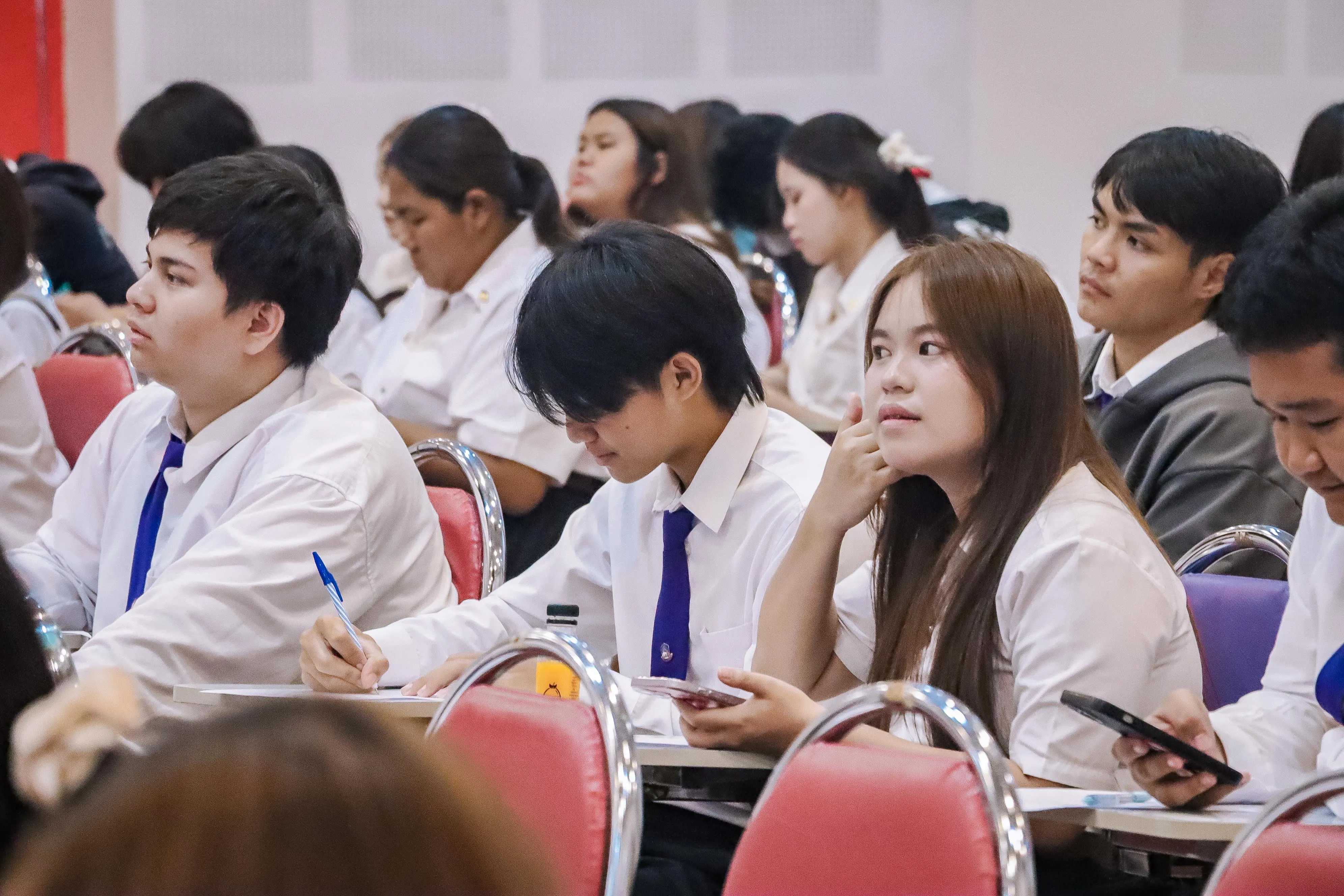 หลักสูตรรัฐศาสตรบัณฑิต ปั้นนิสิตรุ่นใหม่ คิดเป็น เขียนได้ ผ่านโครงการ “อัตลักษณ์สิงห์ 1 : Independent