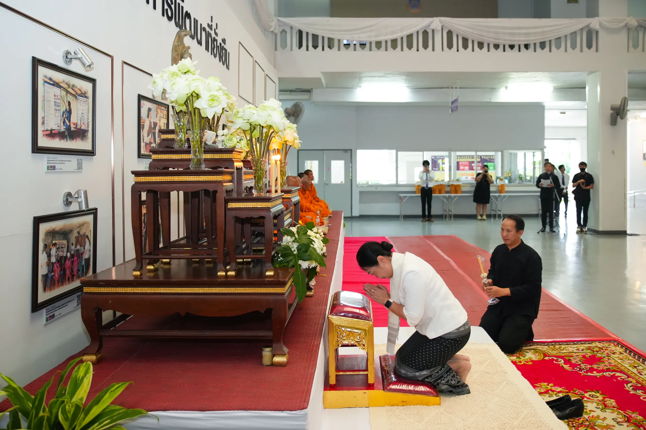 คณะรัฐศาสตร์และสังคมศาสตร์ เข้าร่วมพิธีตักบาตรอุทิศถวายเป็นพระกุศลแด่สมเด็จพระเจ้าลูกเธอ เจ้าฟ้าพัชรกิติยาภา นเรนทิราเทพยวดี กรมหลวงราชสาริณีสิริพัชร มหาวัชรราชธิดา