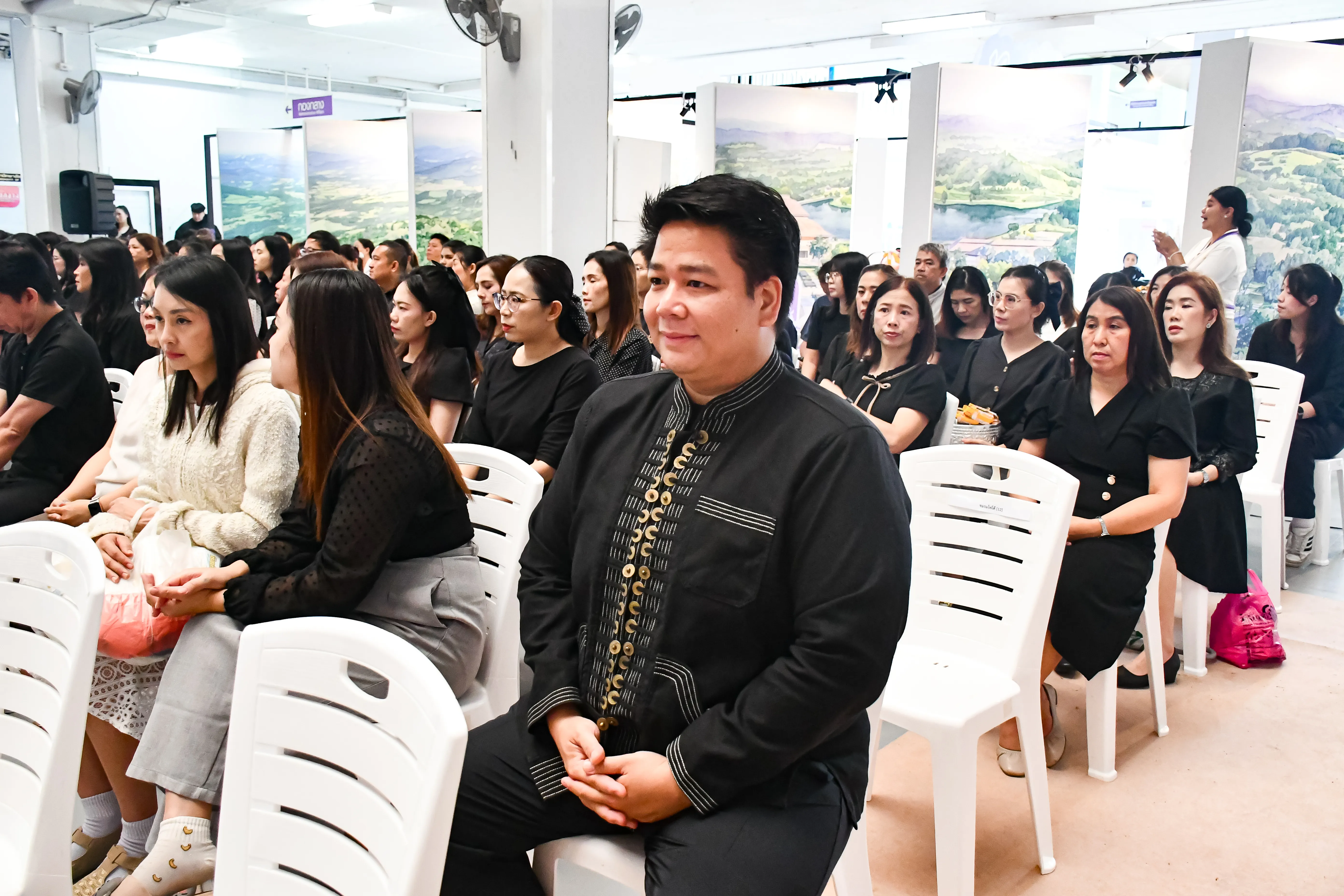 คณะรัฐศาสตร์และสังคมศาสตร์ เข้าร่วมพิธีตักบาตรอุทิศถวายเป็นพระกุศลแด่สมเด็จพระเจ้าลูกเธอ เจ้าฟ้าพัชรกิติยาภา นเรนทิราเทพยวดี กรมหลวงราชสาริณีสิริพัชร มหาวัชรราชธิดา