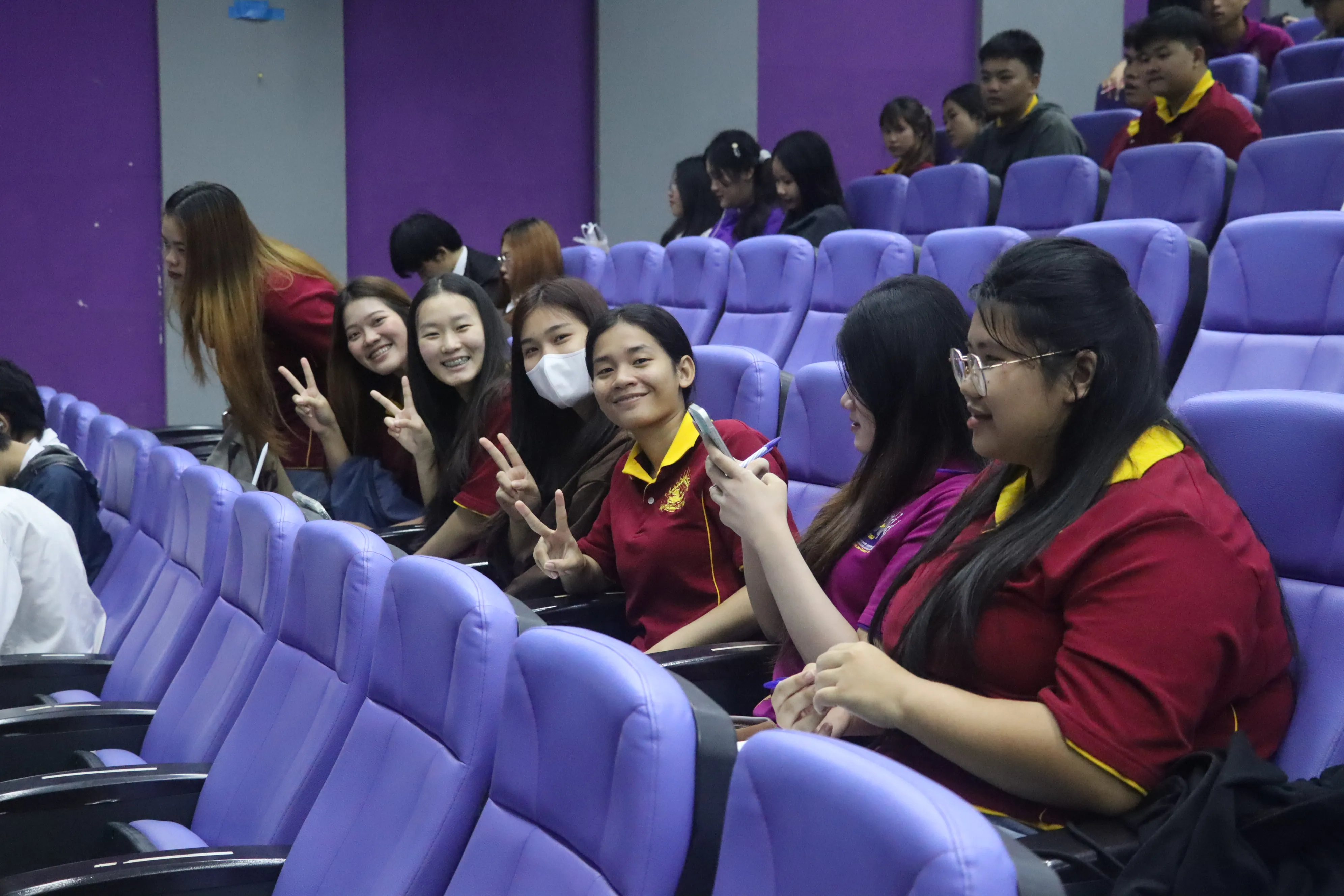 คณะรัฐศาสตร์และสังคมศาสตร์ ม.พะเยา จัดโครงการอัตลักษณ์สิงห์ 2 : Critical เสริมทักษะคิดเชิงวิพากษ์ ผ่านมุมมองการเมืองไทย