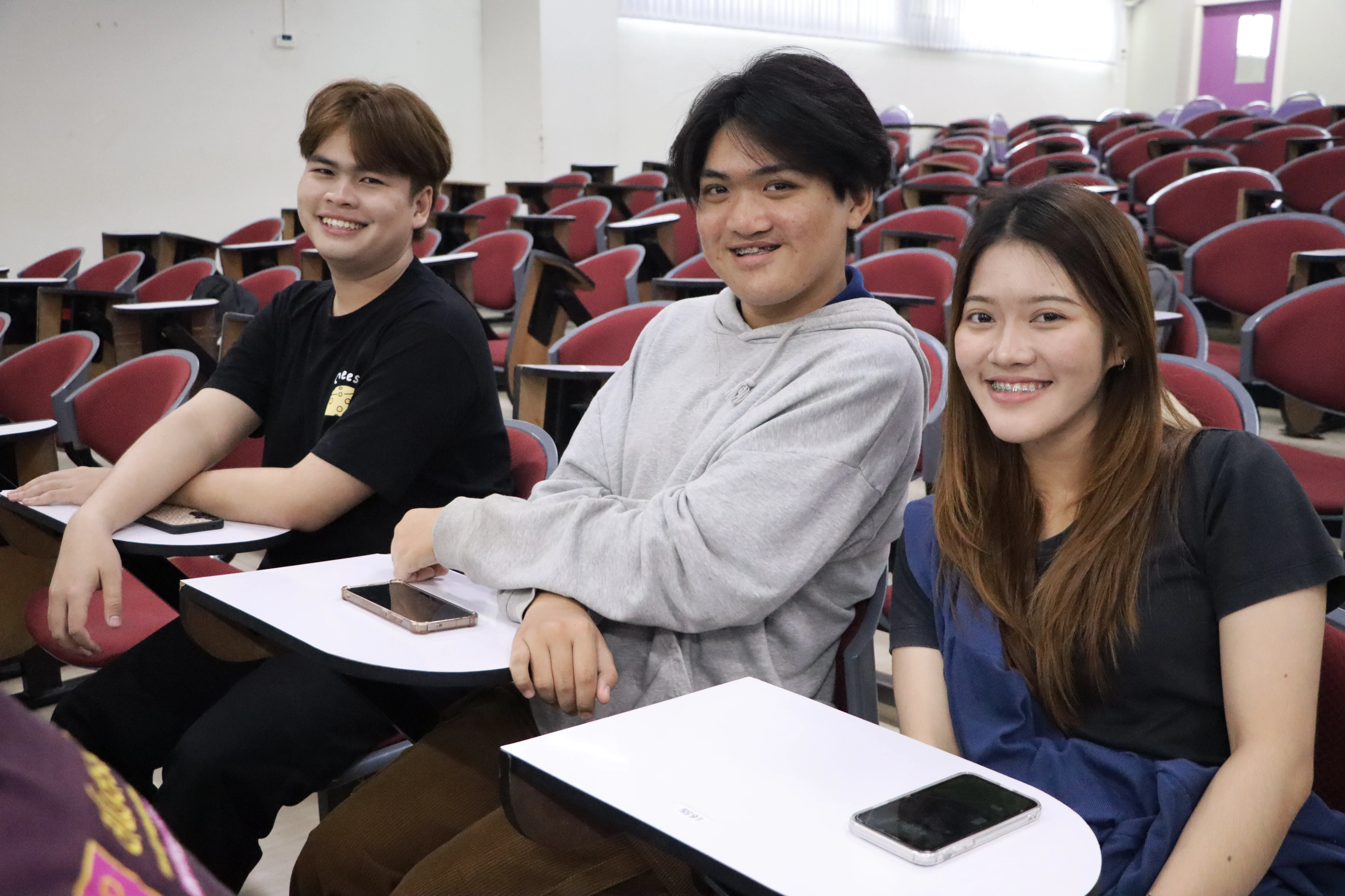 คณะรัฐศาสตร์และสังคมศาสตร์ จัดอบรมเชิงปฏิบัติการ “ทักษะการพูดในที่สาธารณะ และการสื่อสารของผู้นำนิสิต” พัฒนาศักยภาพผู้นำนิสิต