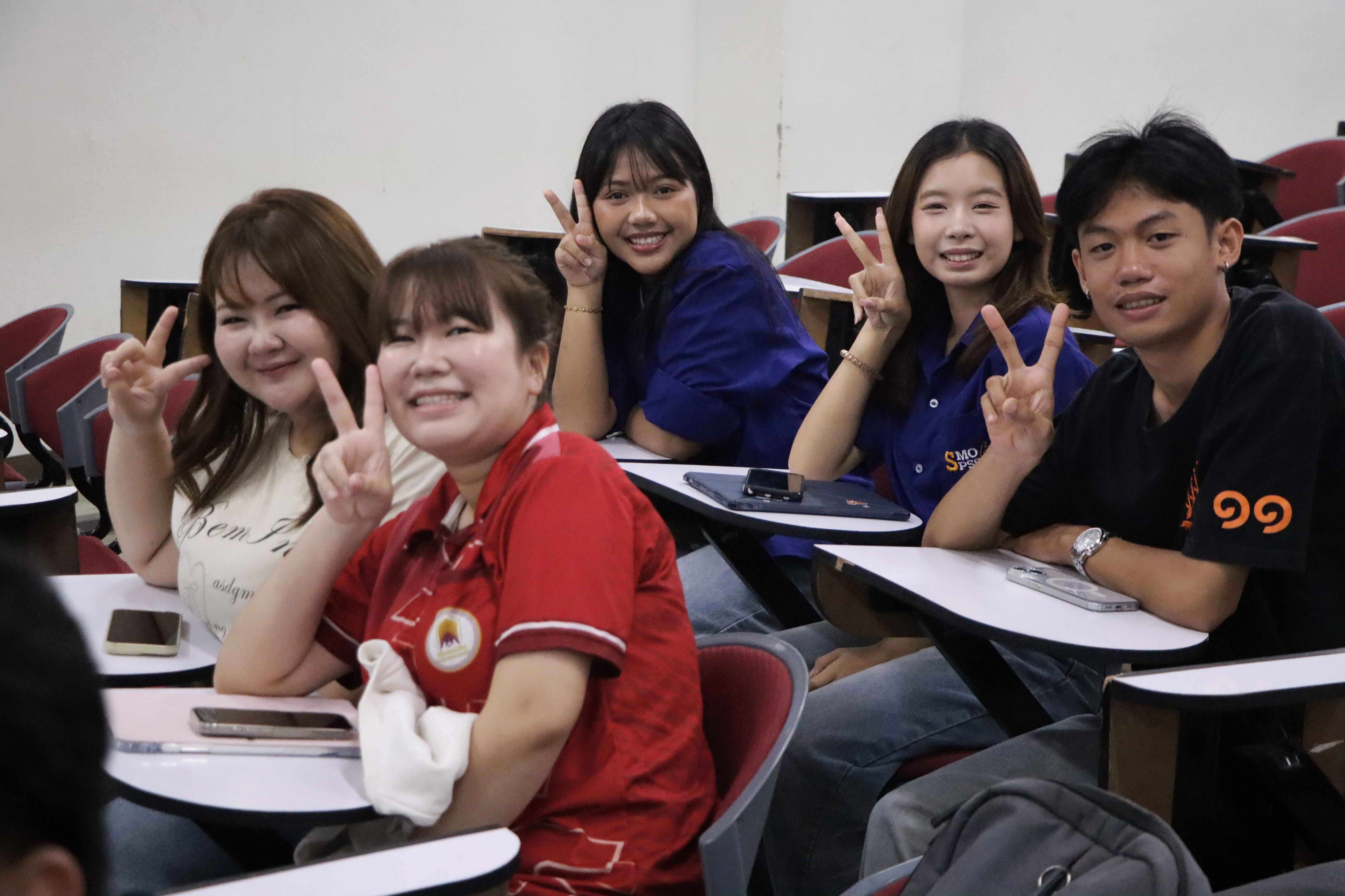 คณะรัฐศาสตร์และสังคมศาสตร์ จัดอบรมเชิงปฏิบัติการ “ทักษะการพูดในที่สาธารณะ และการสื่อสารของผู้นำนิสิต” พัฒนาศักยภาพผู้นำนิสิต