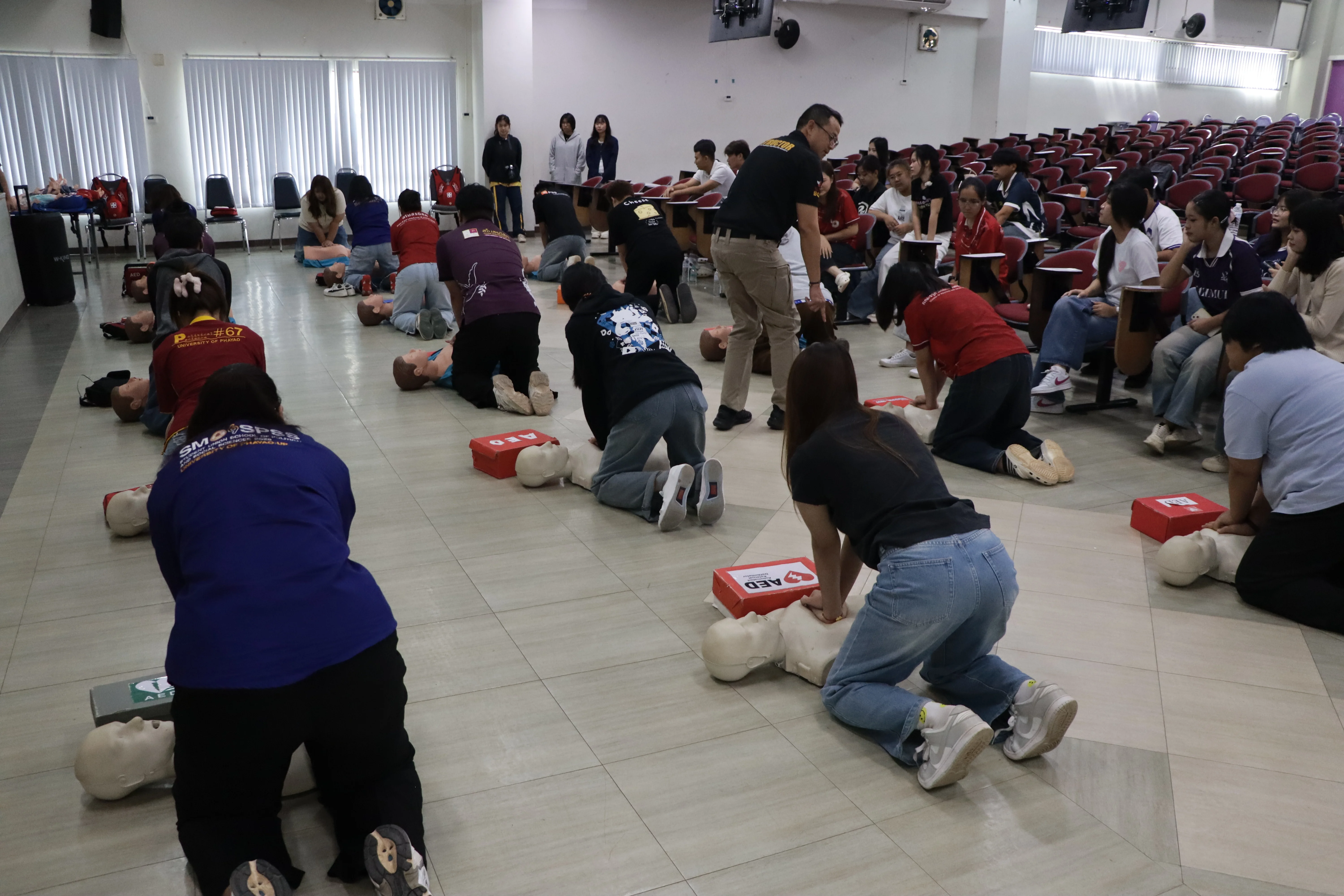 คณะรัฐศาสตร์และสังคมศาสตร์ จัดอบรมเชิงปฏิบัติการ “ทักษะการพูดในที่สาธารณะ และการสื่อสารของผู้นำนิสิต” พัฒนาศักยภาพผู้นำนิสิต