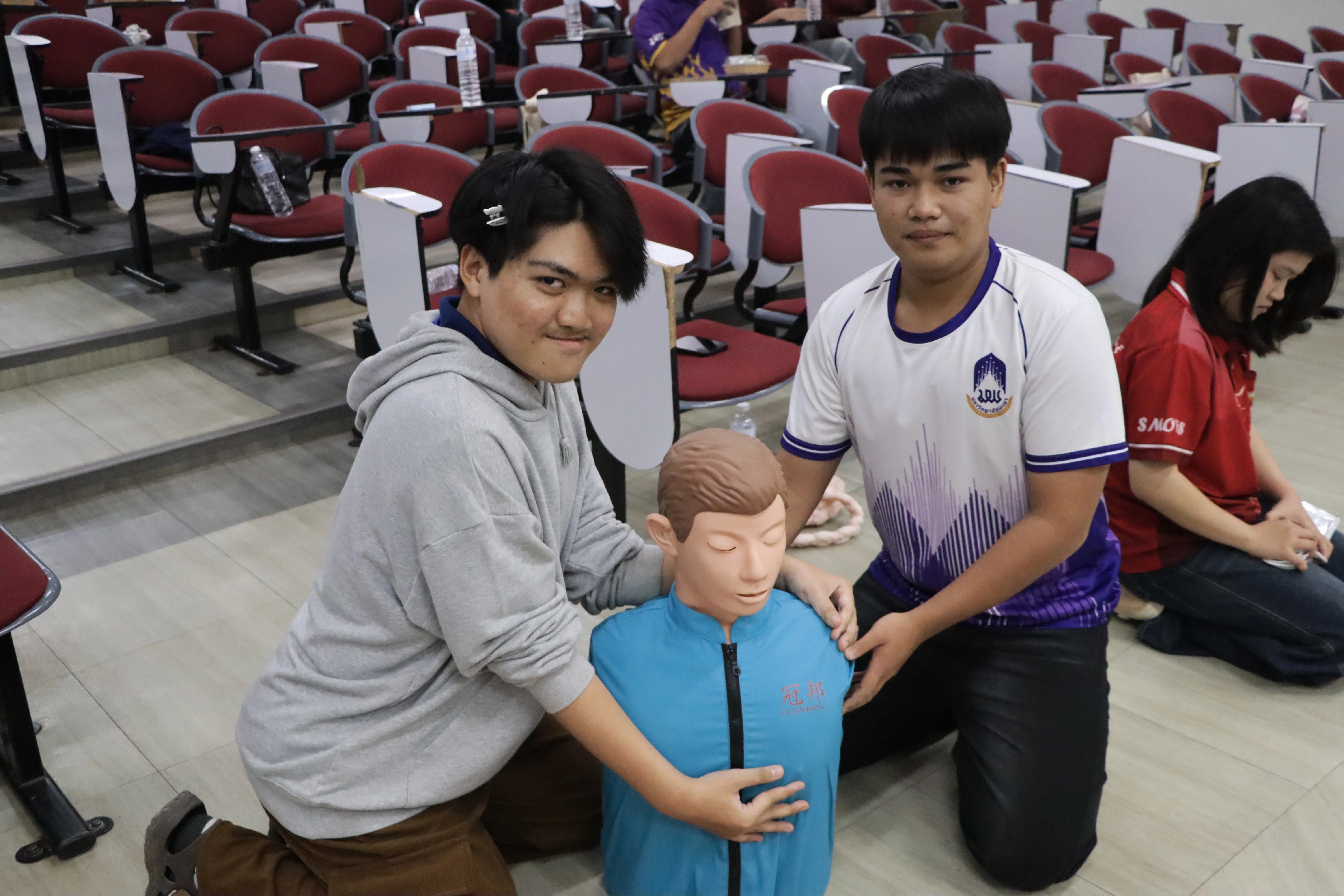 คณะรัฐศาสตร์และสังคมศาสตร์ จัดอบรมเชิงปฏิบัติการ “ทักษะการพูดในที่สาธารณะ และการสื่อสารของผู้นำนิสิต” พัฒนาศักยภาพผู้นำนิสิต