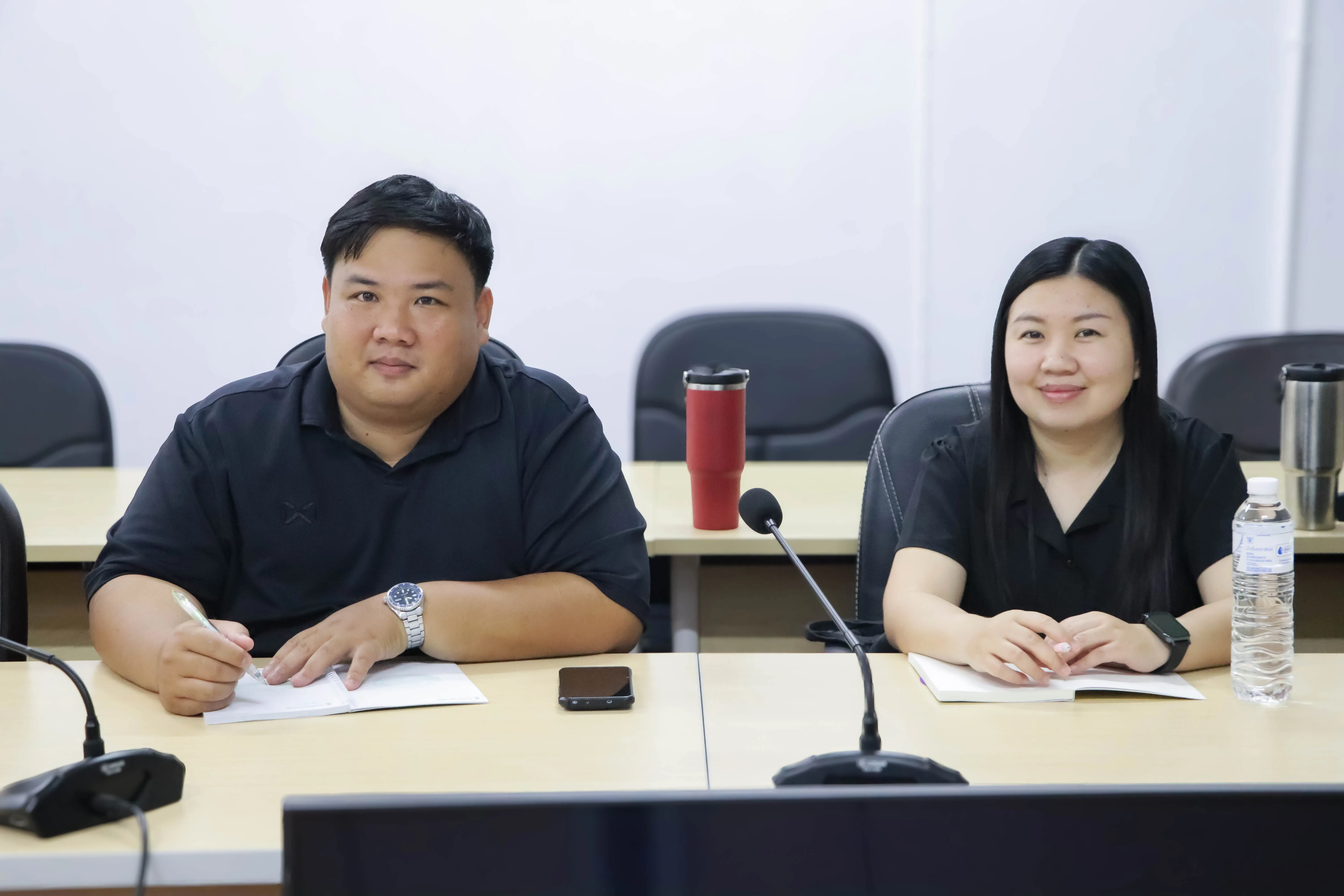 คณะรัฐศาสตร์และสังคมศาสตร์ มหาวิทยาลัยพะเยา ดำเนินการจัดสอบโครงร่างวิทยานิพนธ์ หลักสูตรรัฐประศาสนศาสตรมหาบัณฑิต สาขาวิชานโยบายสาธารณะ