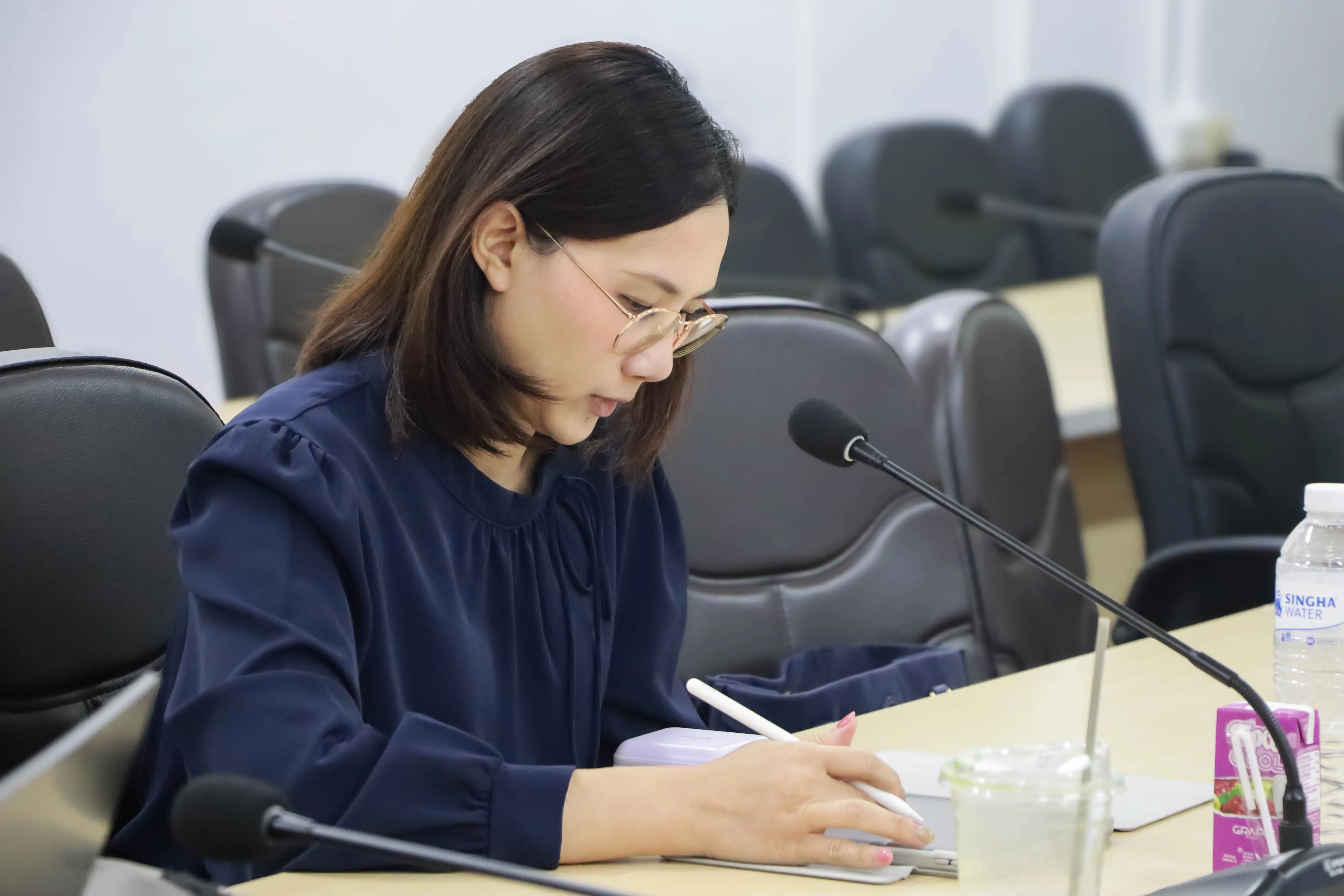 คณะรัฐศาสตร์และสังคมศาสตร์ มหาวิทยาลัยพะเยา ดำเนินการจัดสอบโครงร่างวิทยานิพนธ์ หลักสูตรรัฐประศาสนศาสตรมหาบัณฑิต สาขาวิชานโยบายสาธารณะ